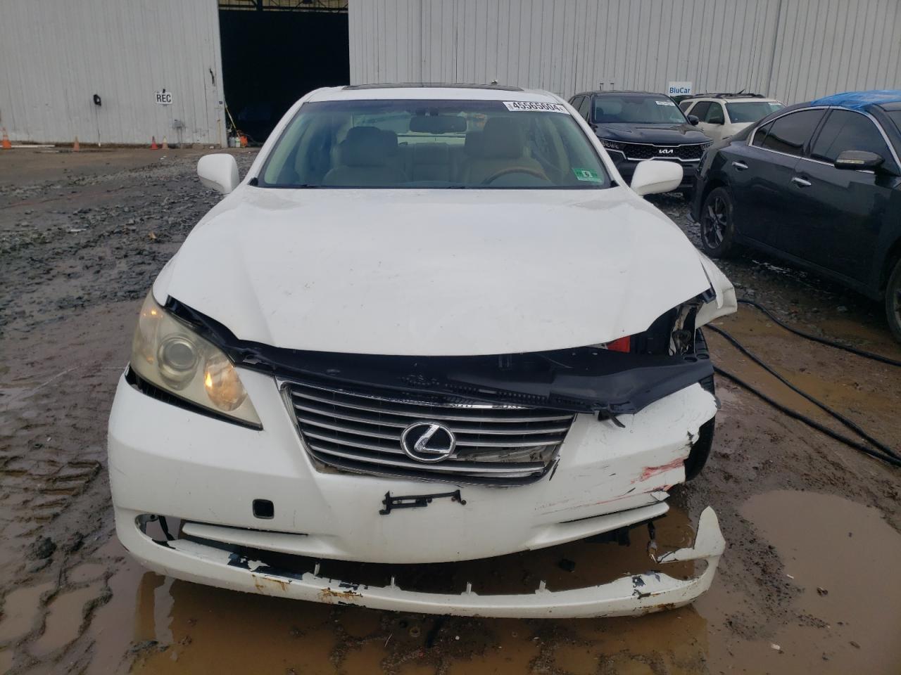 Photo 4 VIN: JTHBJ46G472140244 - LEXUS ES 