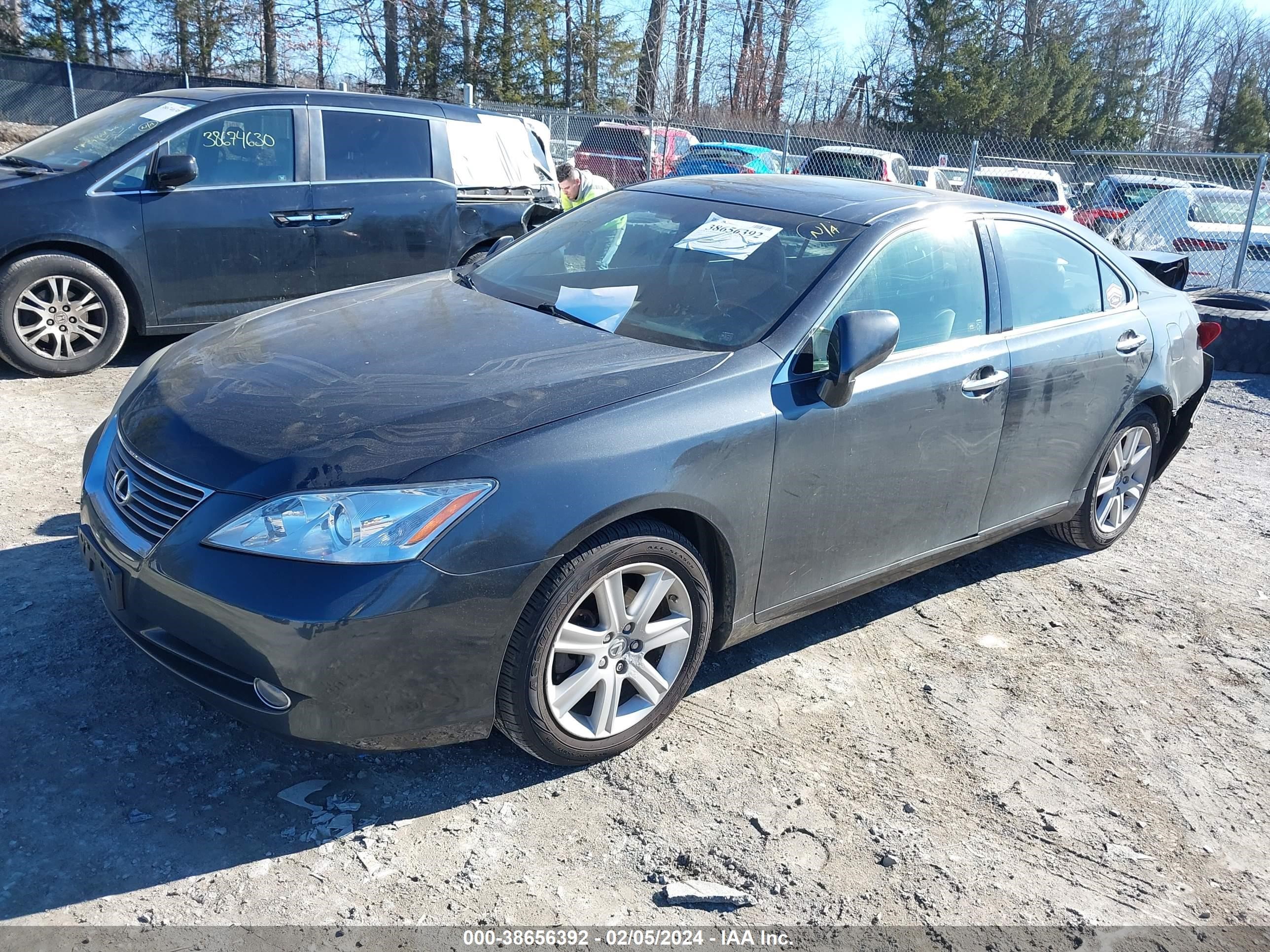 Photo 1 VIN: JTHBJ46G472145122 - LEXUS ES 