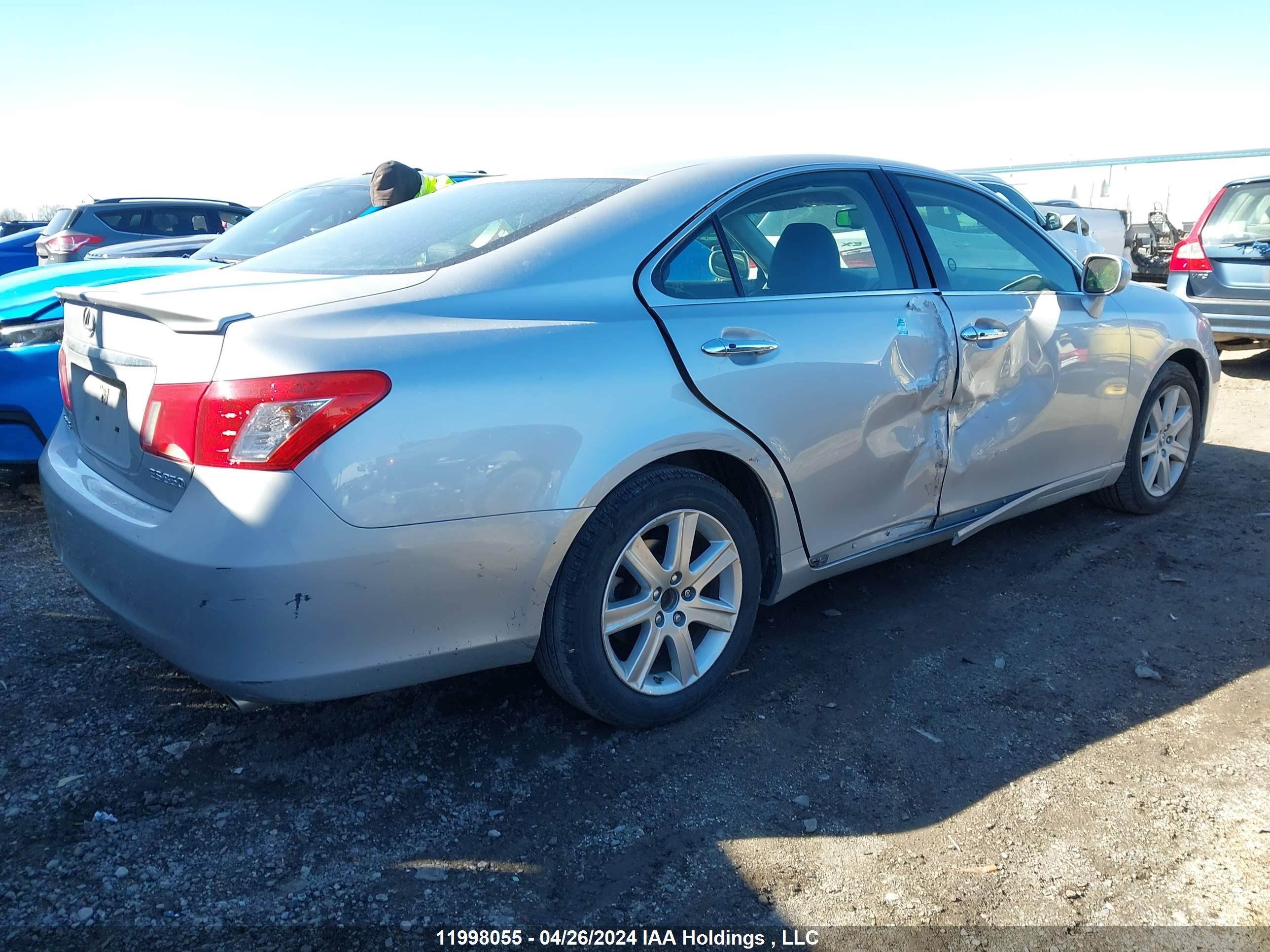 Photo 3 VIN: JTHBJ46G482242564 - LEXUS ES 