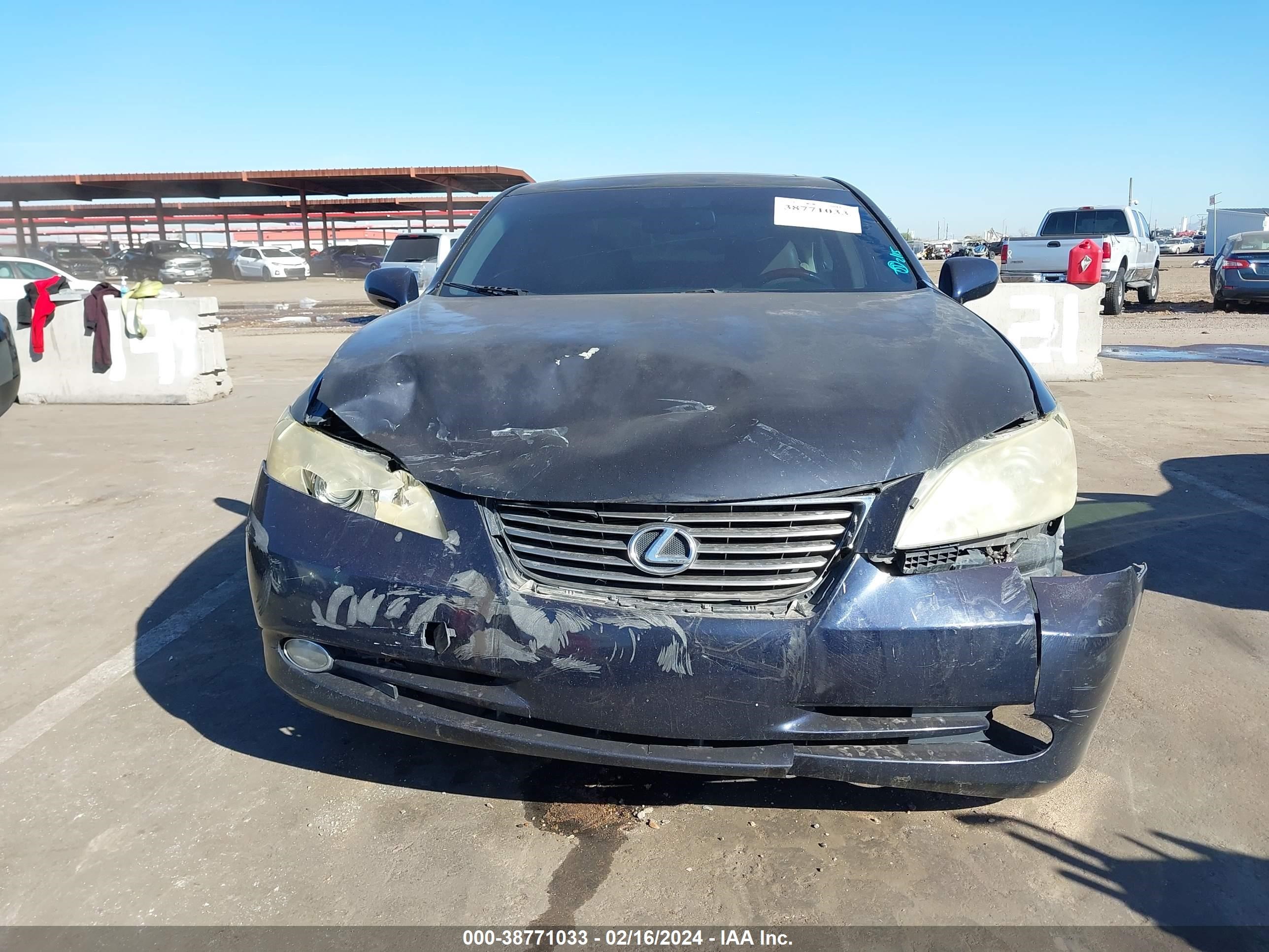 Photo 11 VIN: JTHBJ46G492330659 - LEXUS ES 