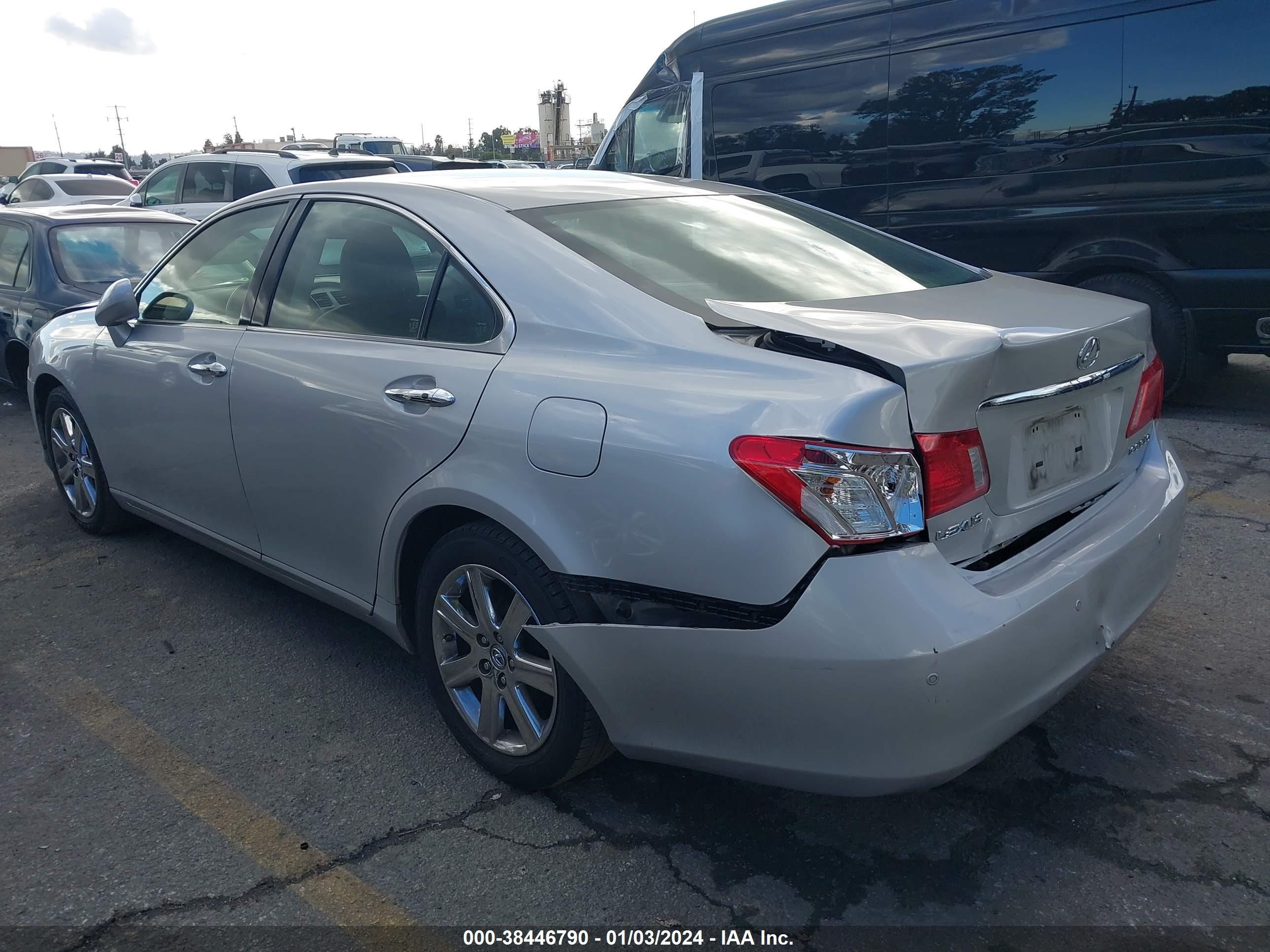 Photo 2 VIN: JTHBJ46G492335246 - LEXUS ES 