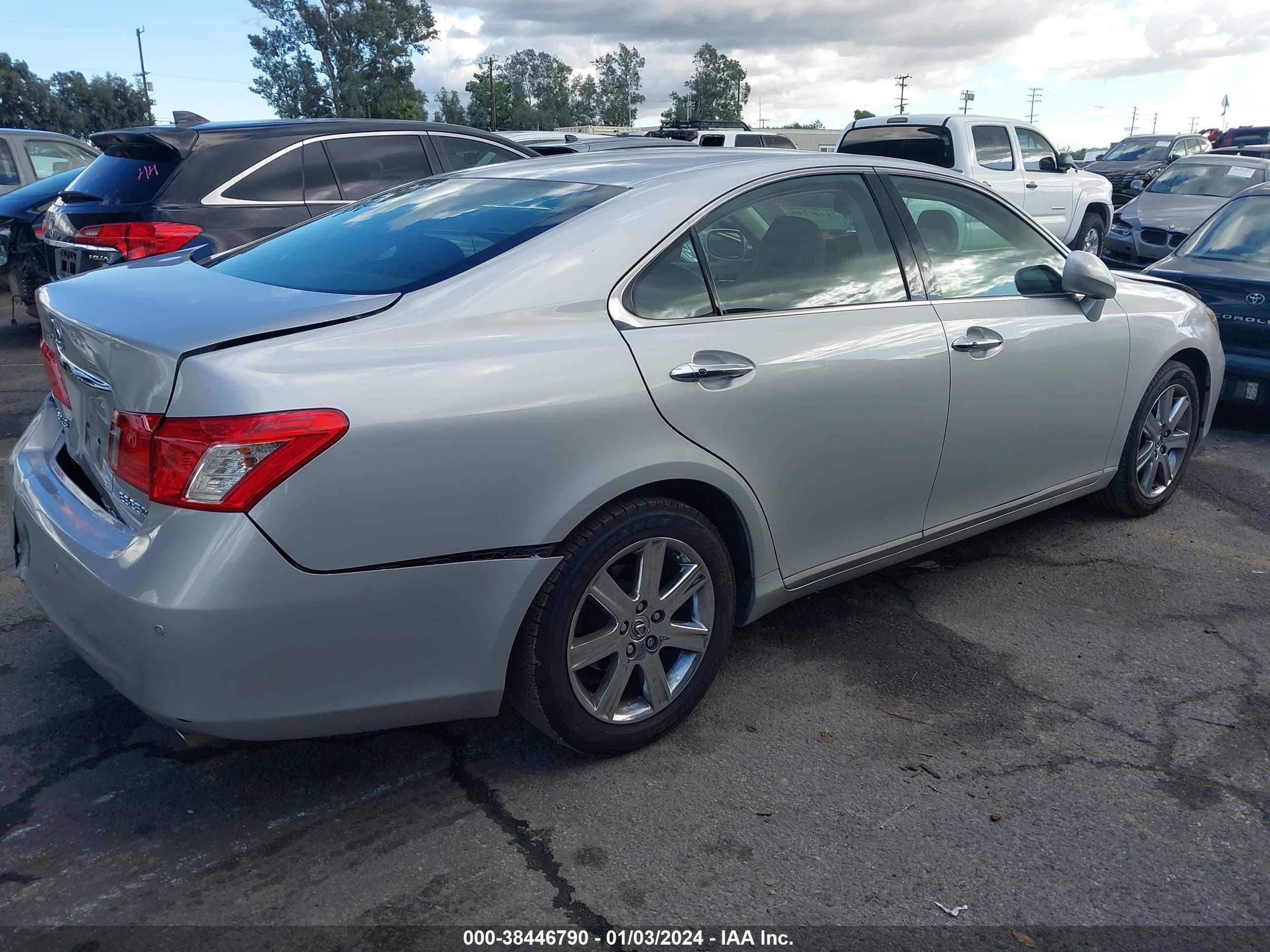 Photo 3 VIN: JTHBJ46G492335246 - LEXUS ES 