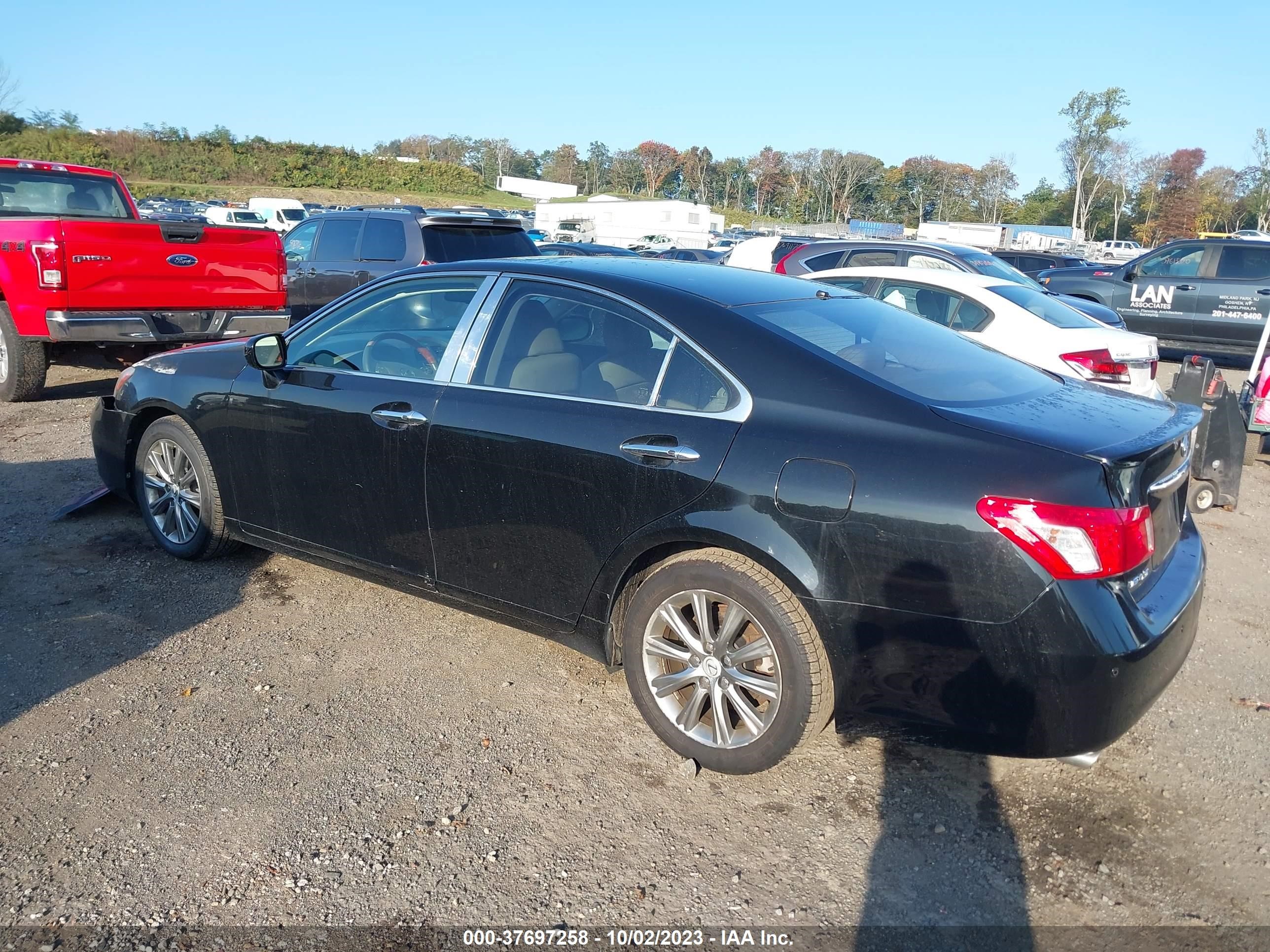 Photo 2 VIN: JTHBJ46G492340494 - LEXUS ES 