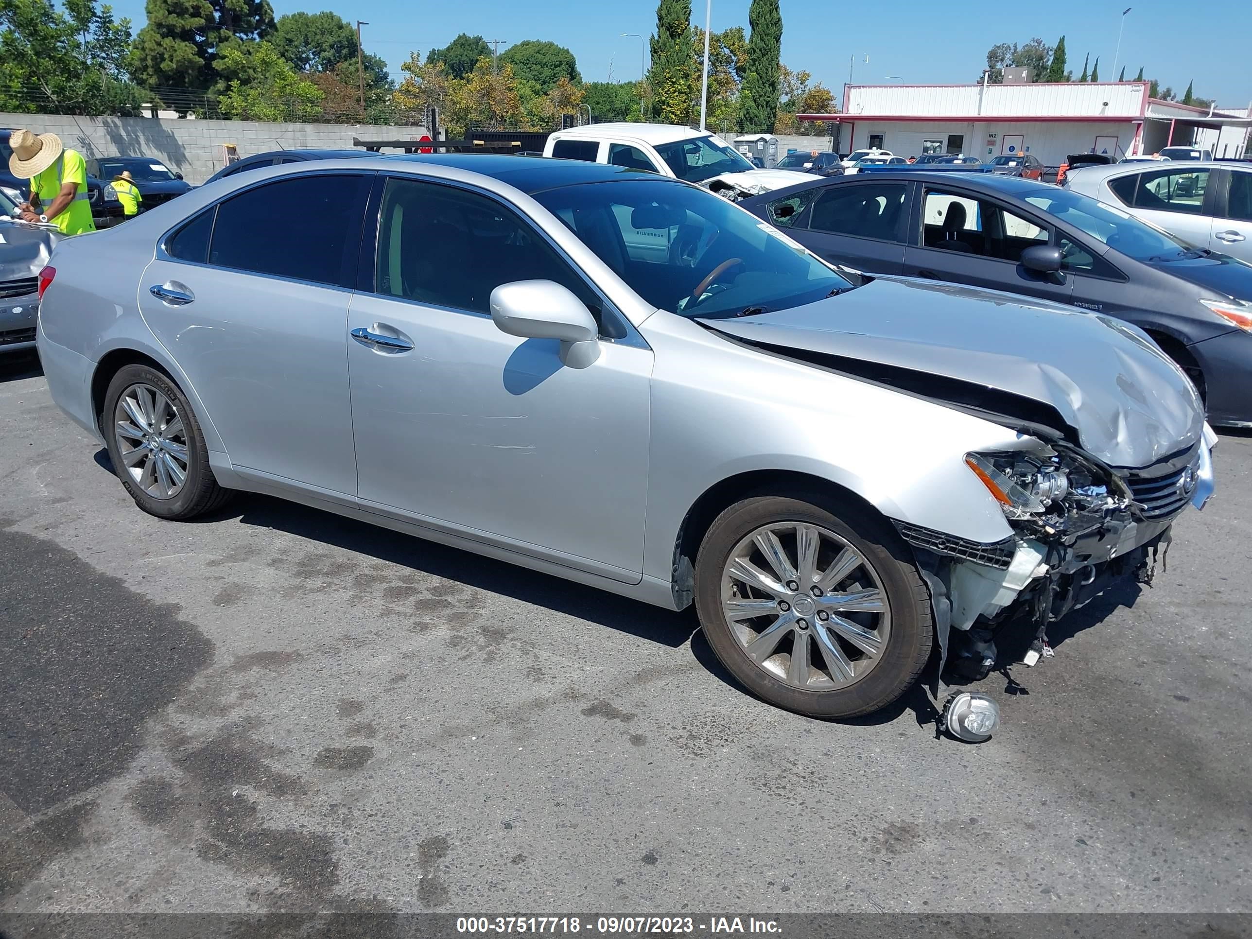 Photo 12 VIN: JTHBJ46G572064971 - LEXUS ES 