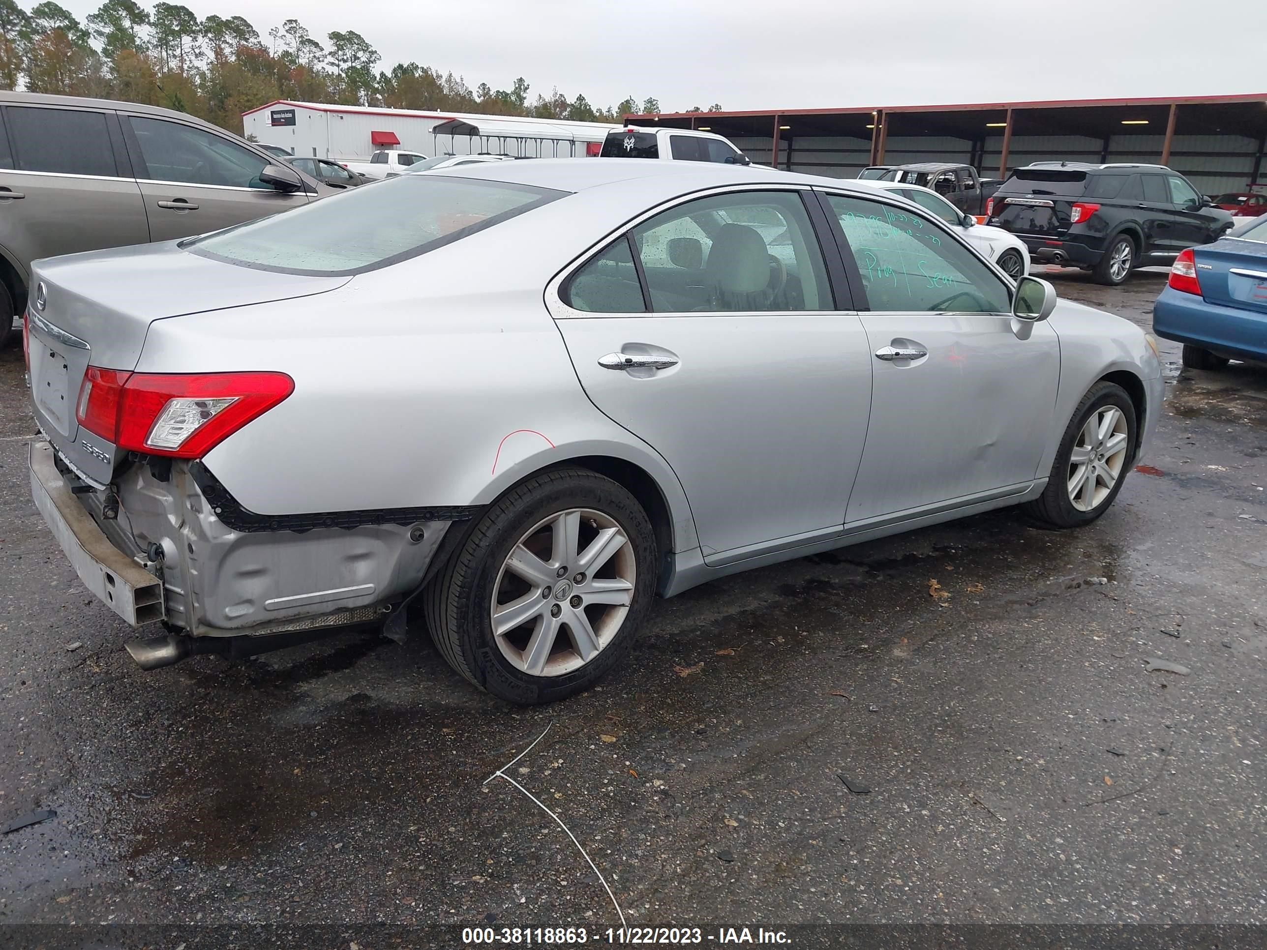 Photo 3 VIN: JTHBJ46G572108662 - LEXUS ES 