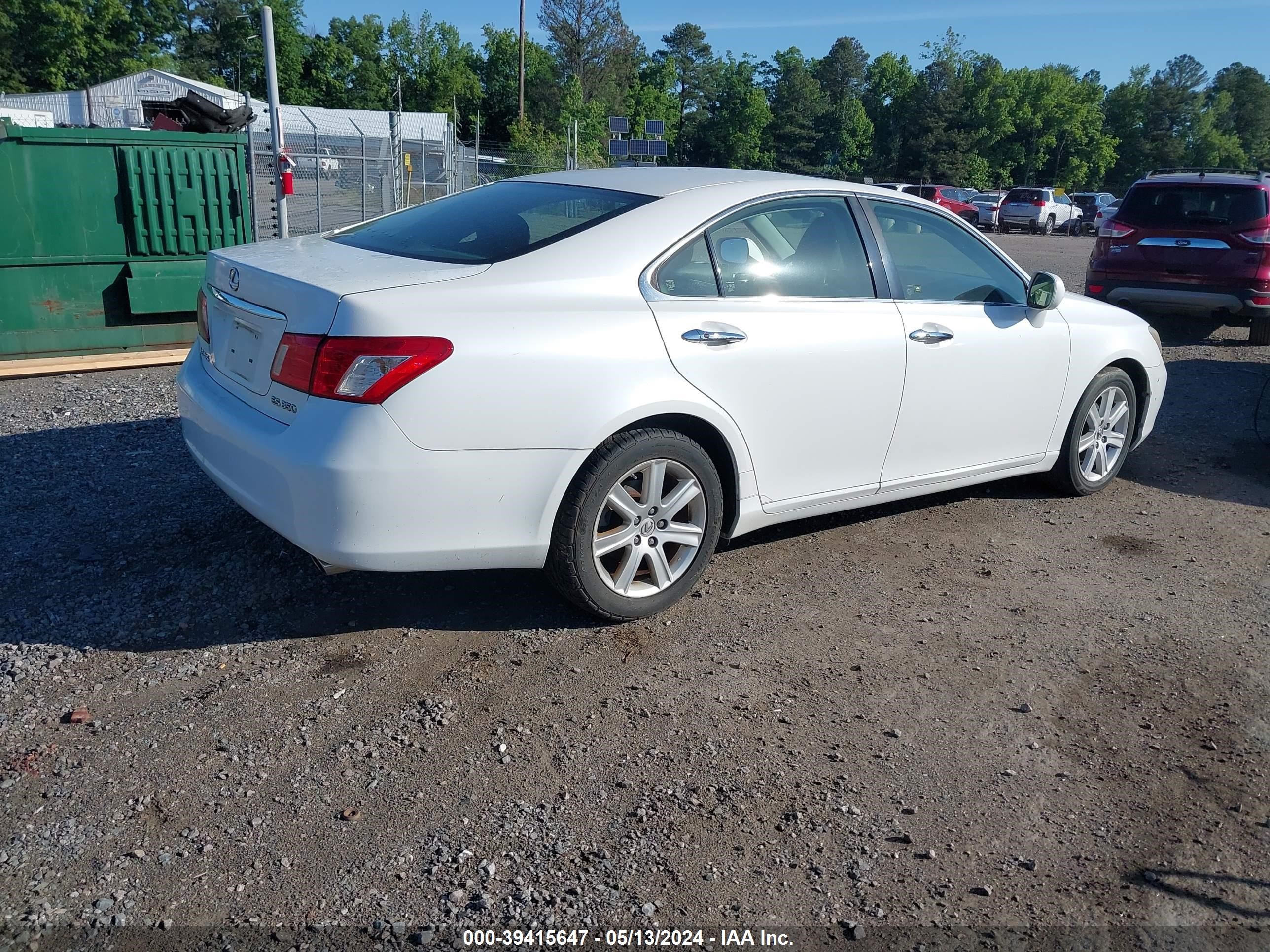 Photo 3 VIN: JTHBJ46G572122612 - LEXUS ES 