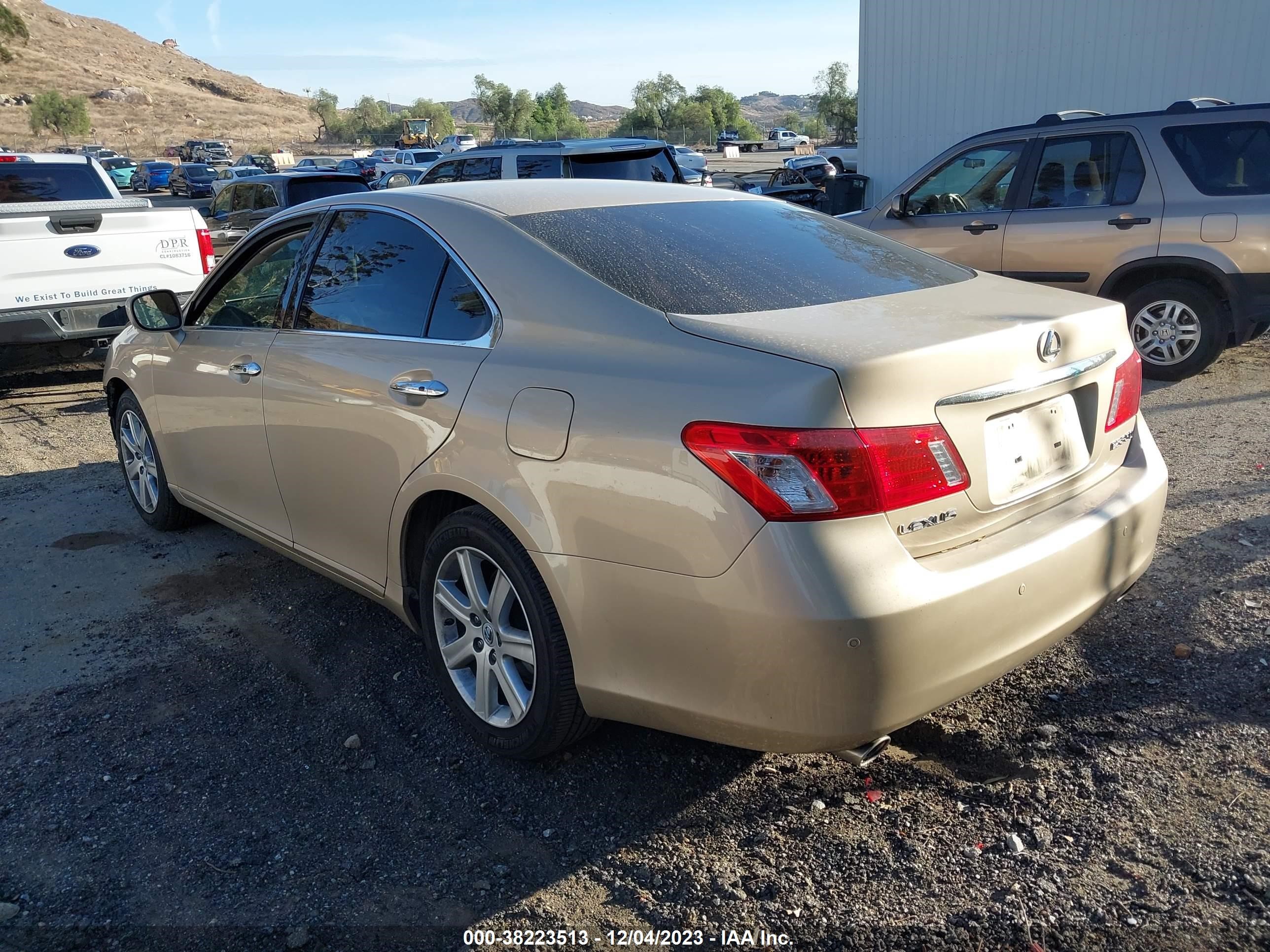 Photo 2 VIN: JTHBJ46G572143833 - LEXUS ES 