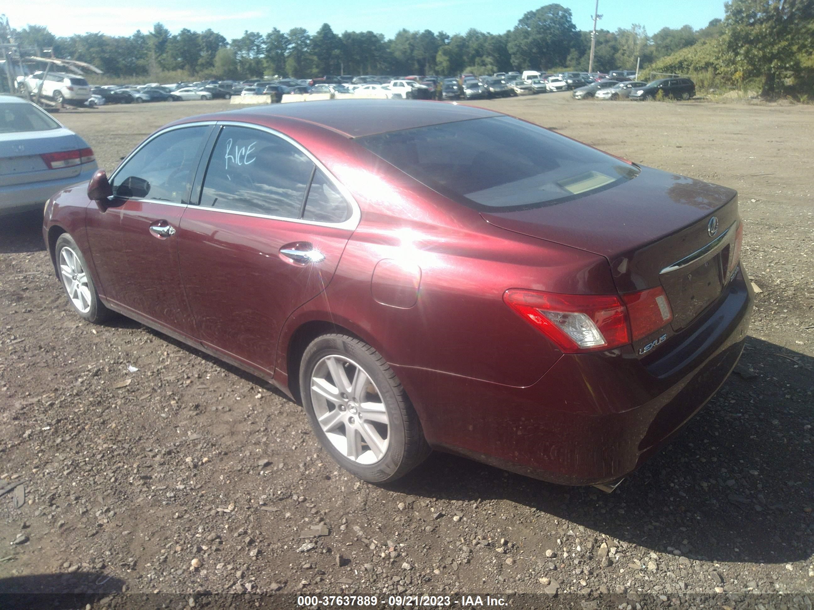 Photo 2 VIN: JTHBJ46G572153911 - LEXUS ES 