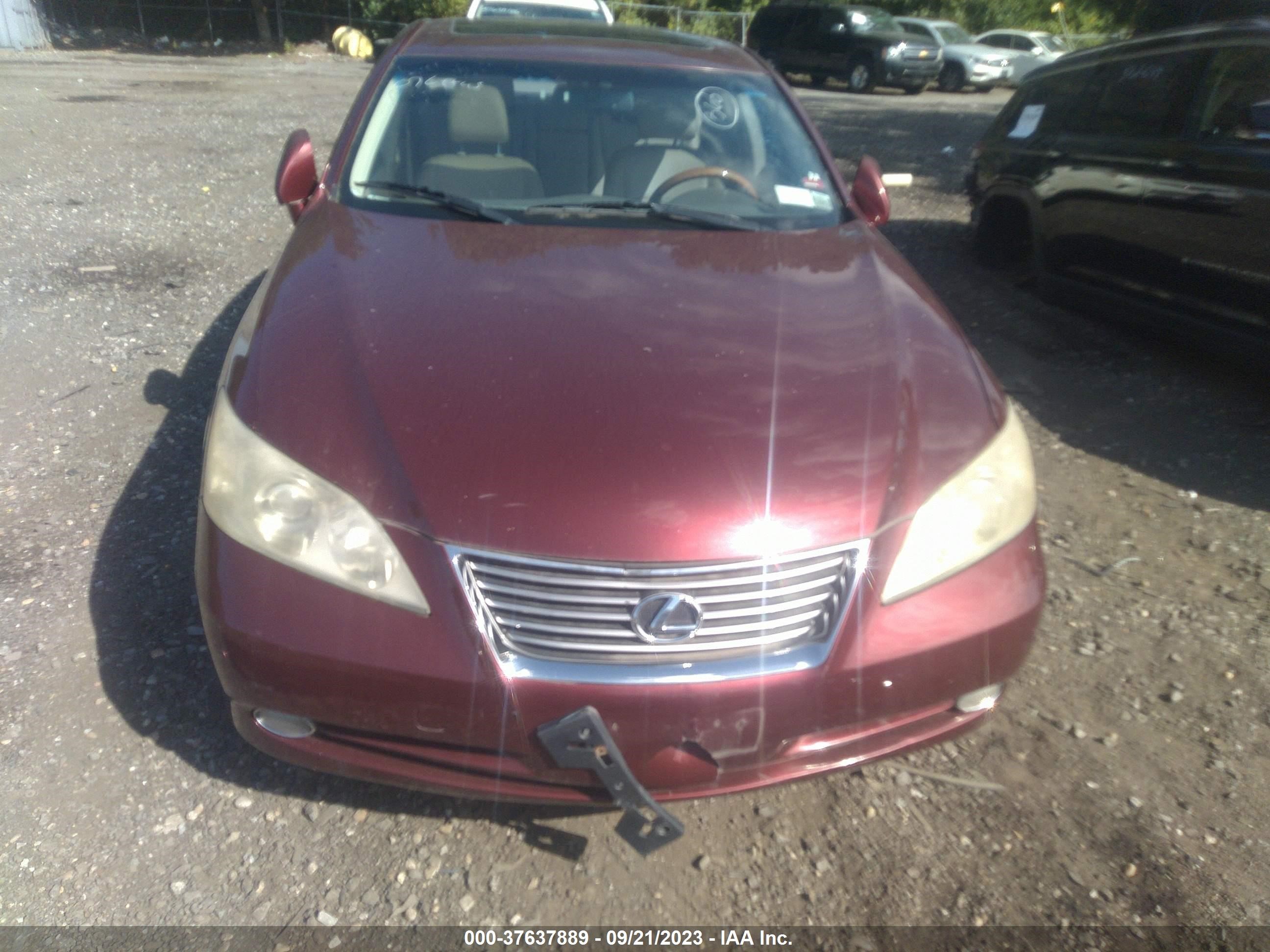 Photo 5 VIN: JTHBJ46G572153911 - LEXUS ES 