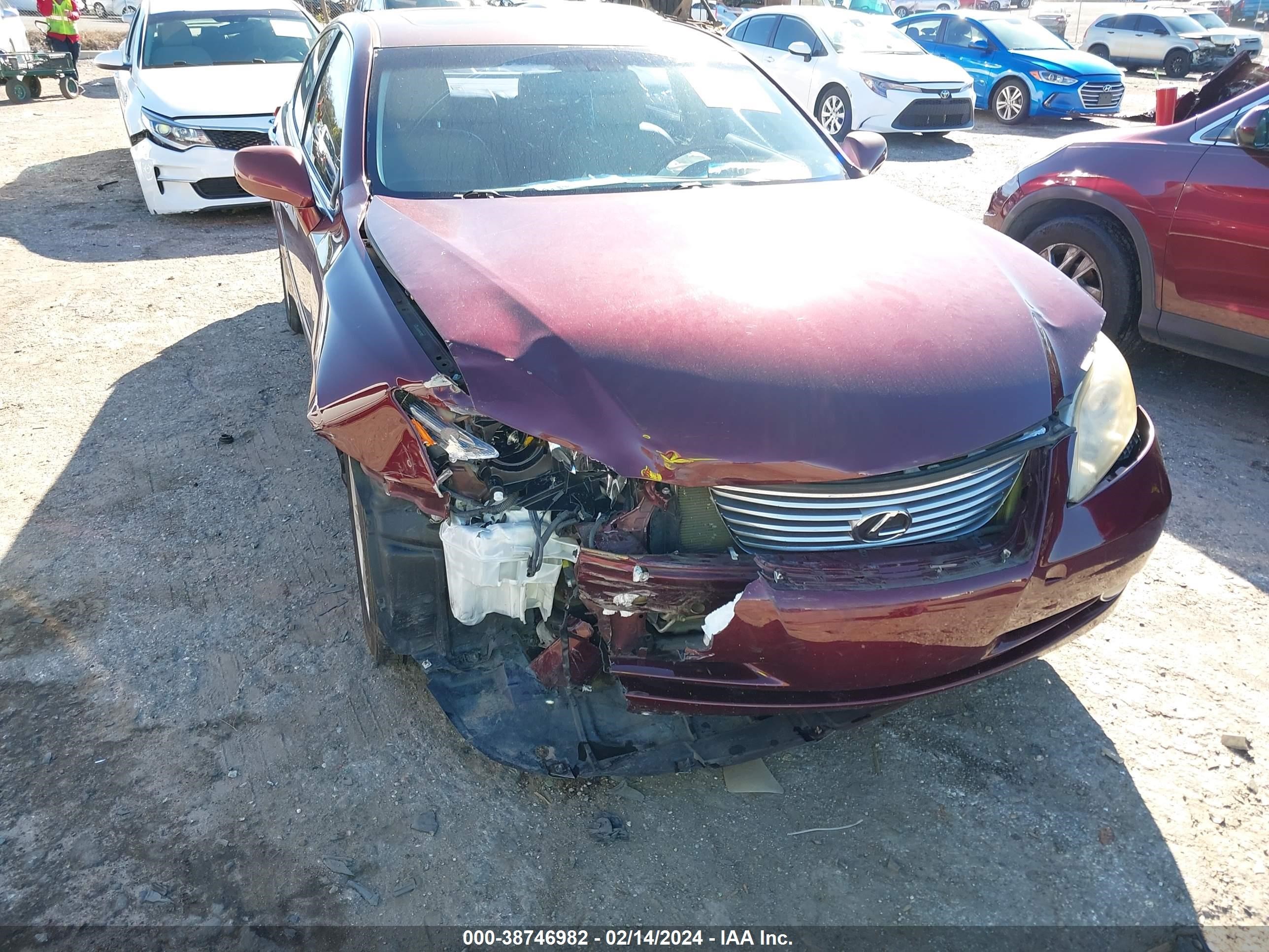 Photo 5 VIN: JTHBJ46G582157071 - LEXUS ES 