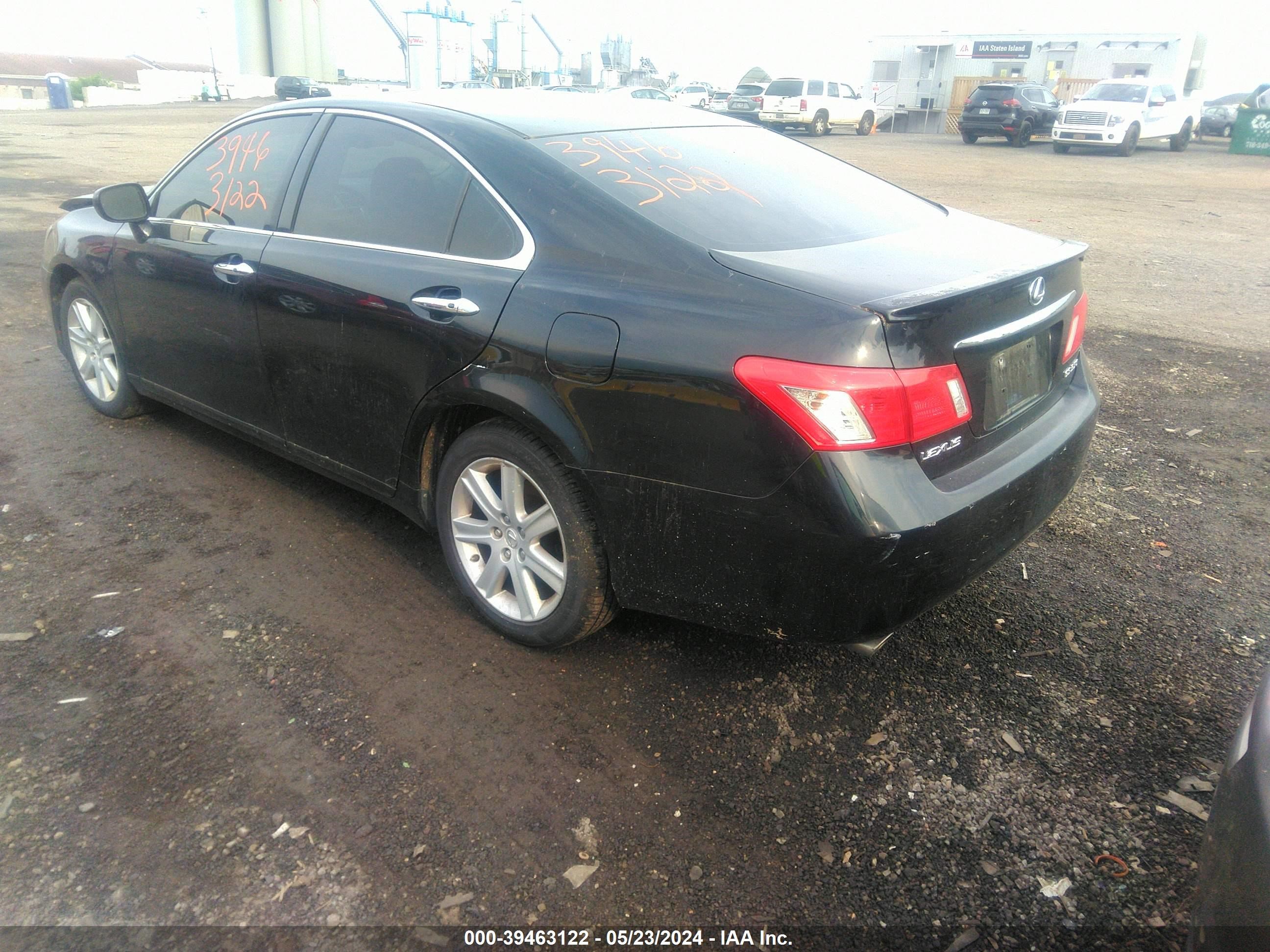 Photo 2 VIN: JTHBJ46G582184206 - LEXUS ES 