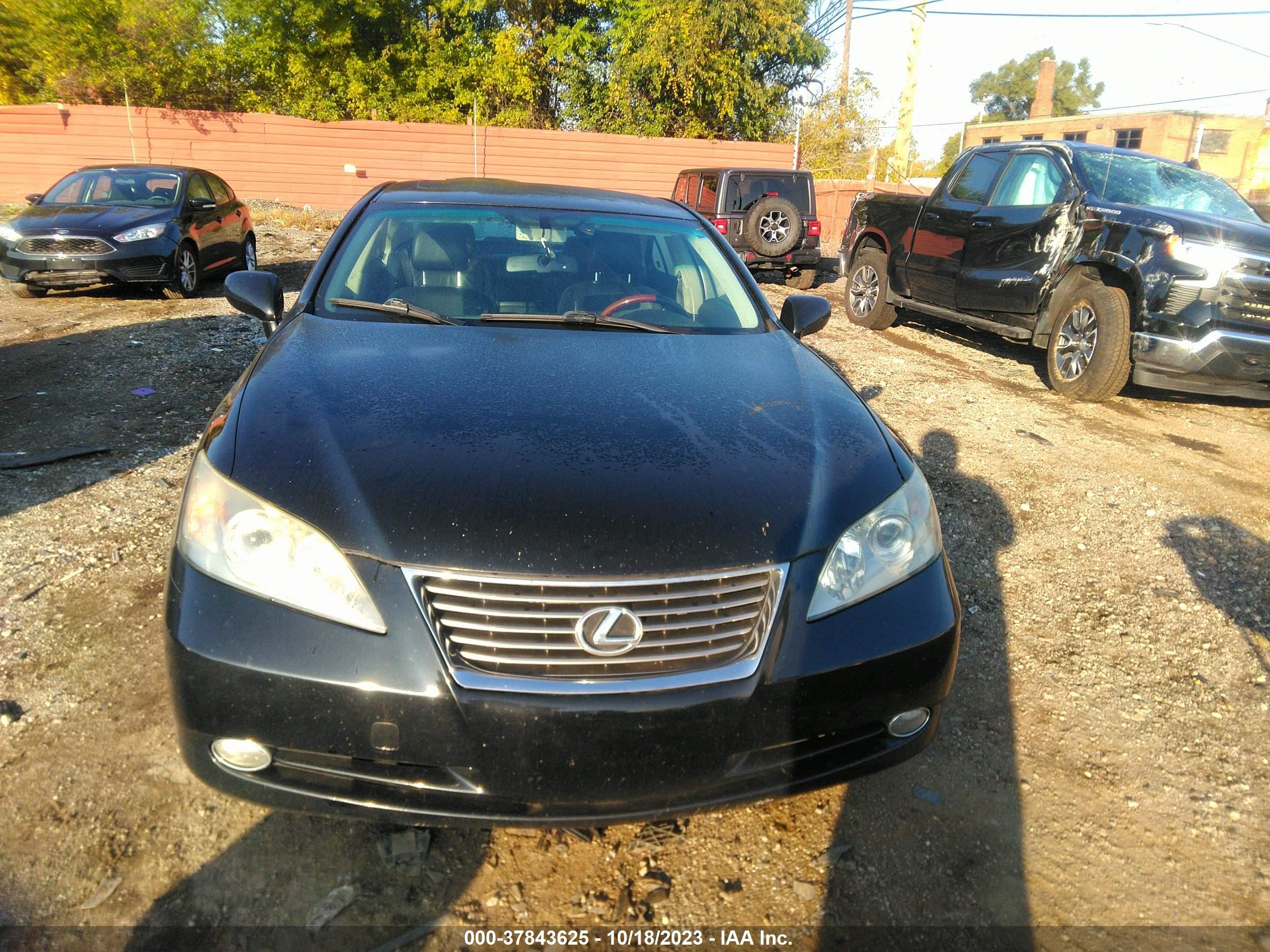 Photo 10 VIN: JTHBJ46G582235350 - LEXUS ES 