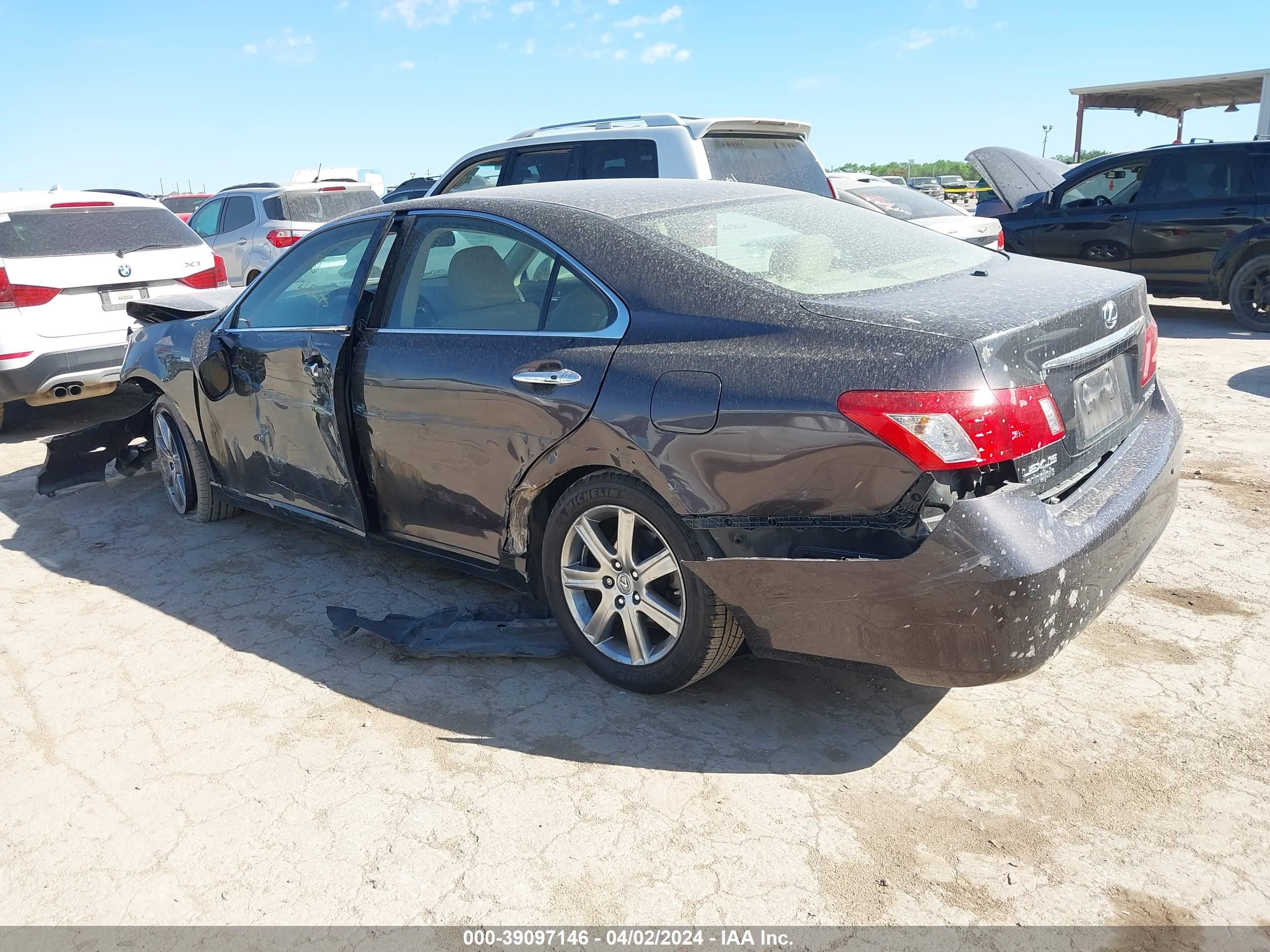 Photo 2 VIN: JTHBJ46G582265223 - LEXUS ES 