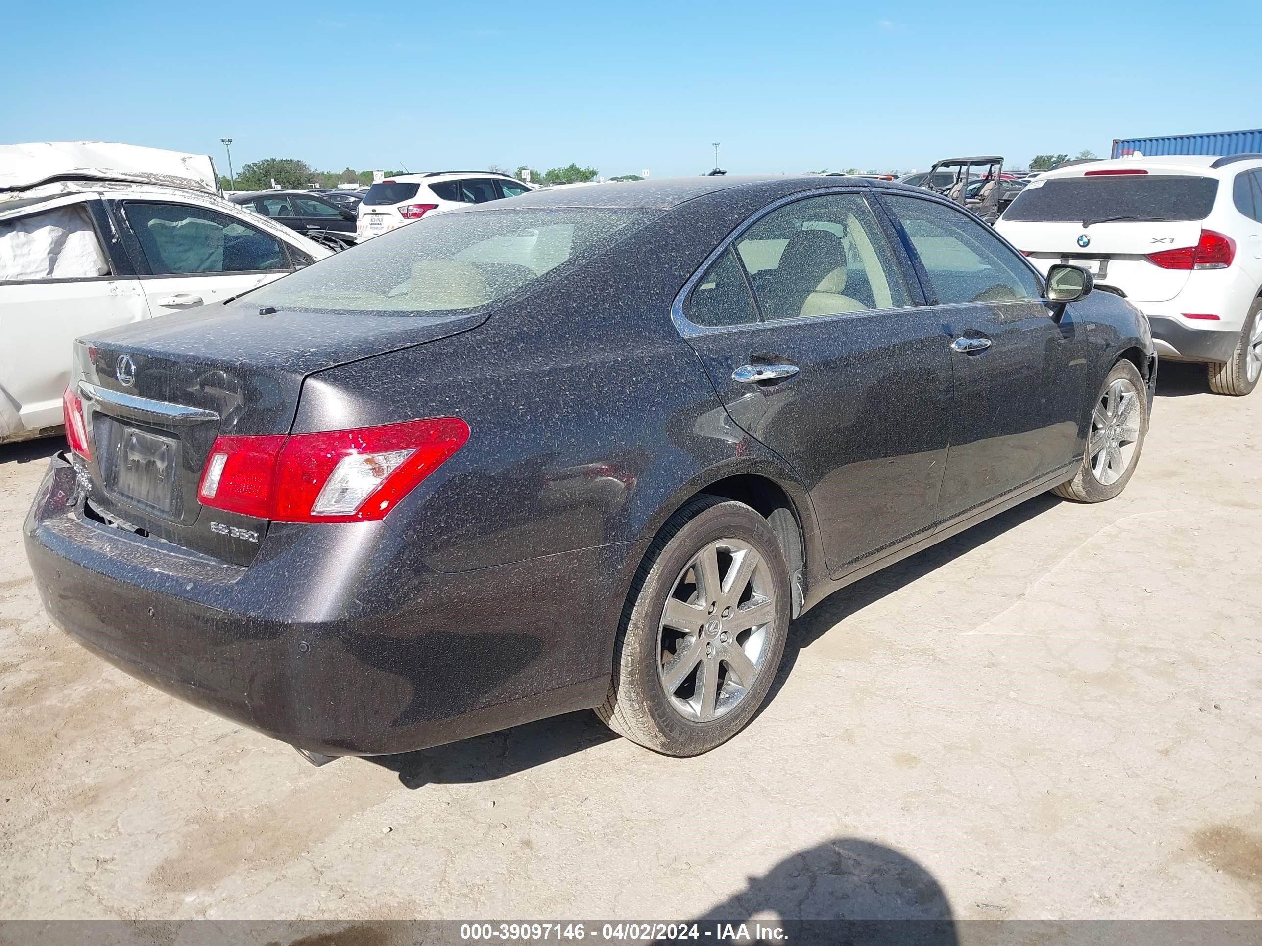 Photo 3 VIN: JTHBJ46G582265223 - LEXUS ES 