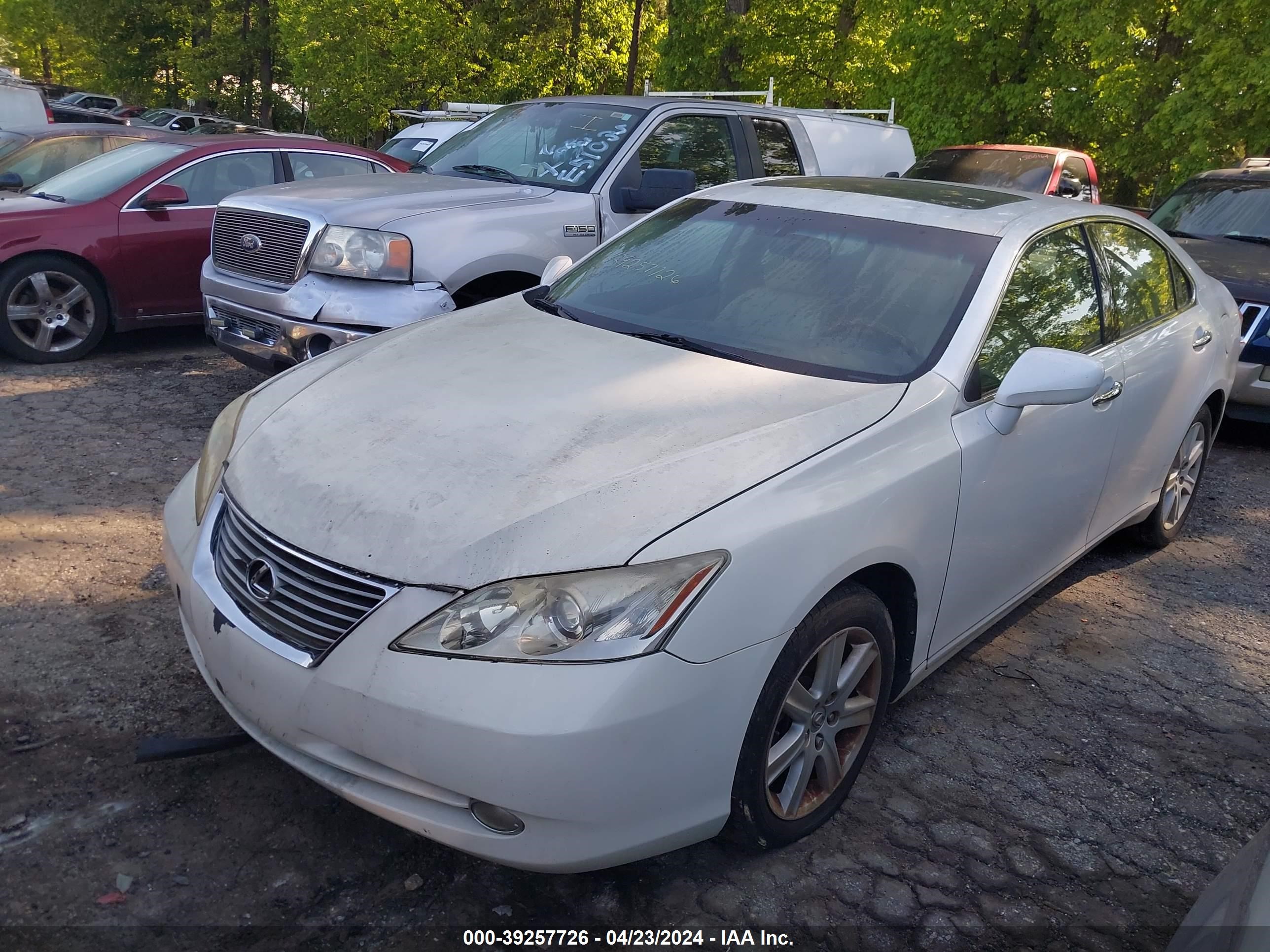 Photo 1 VIN: JTHBJ46G582271006 - LEXUS ES 