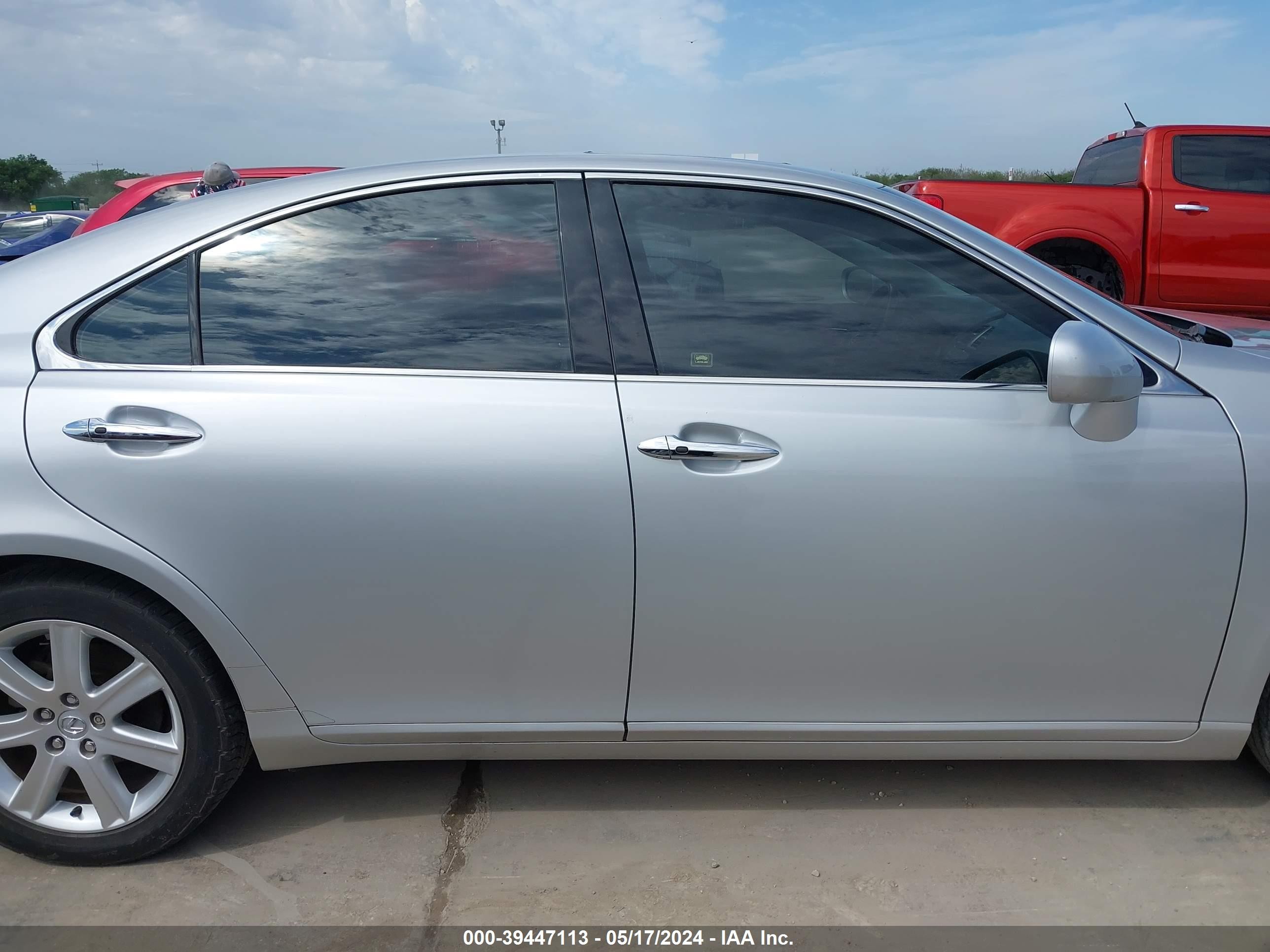 Photo 12 VIN: JTHBJ46G592299499 - LEXUS ES 