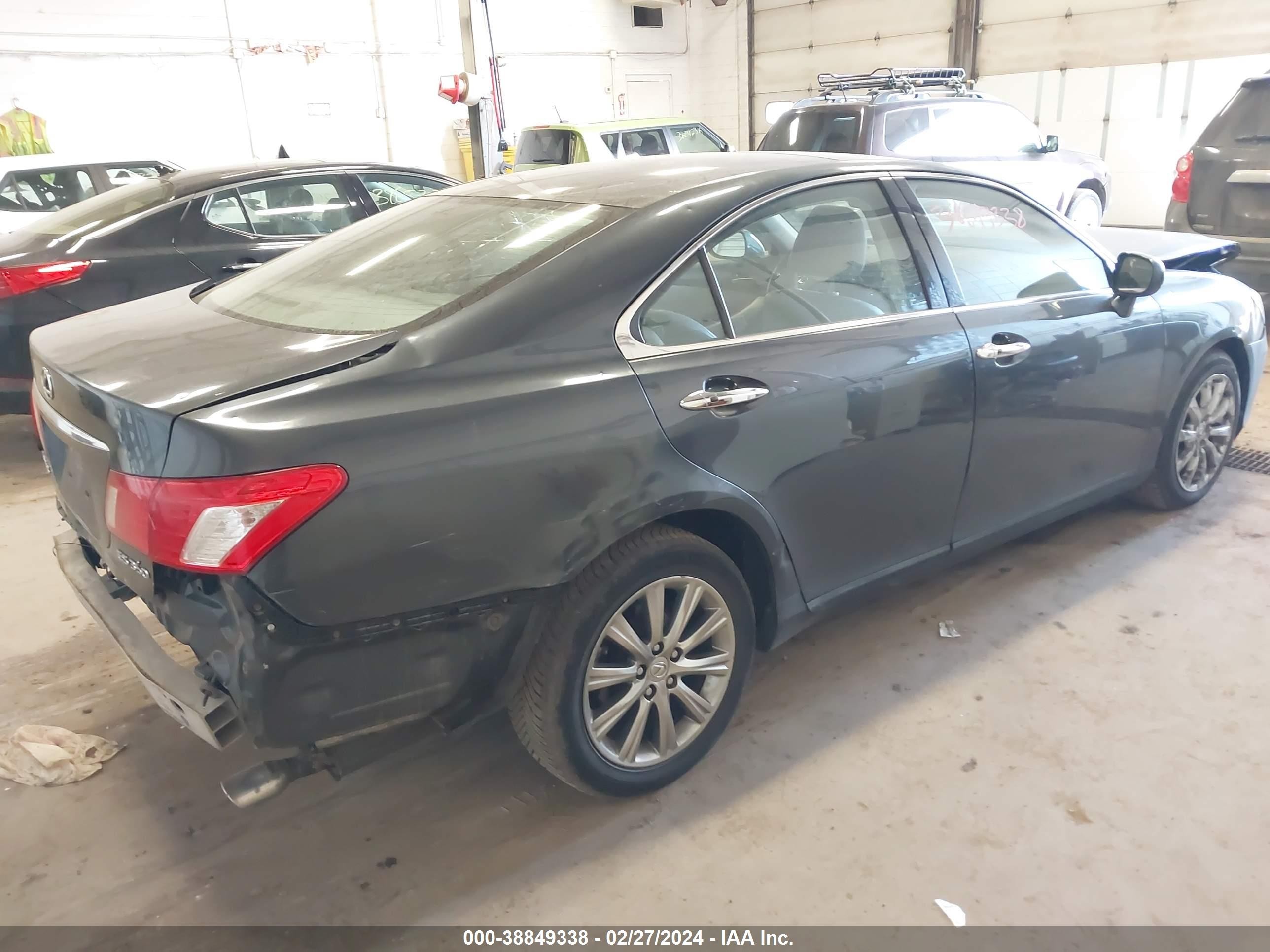 Photo 3 VIN: JTHBJ46G592304183 - LEXUS ES 