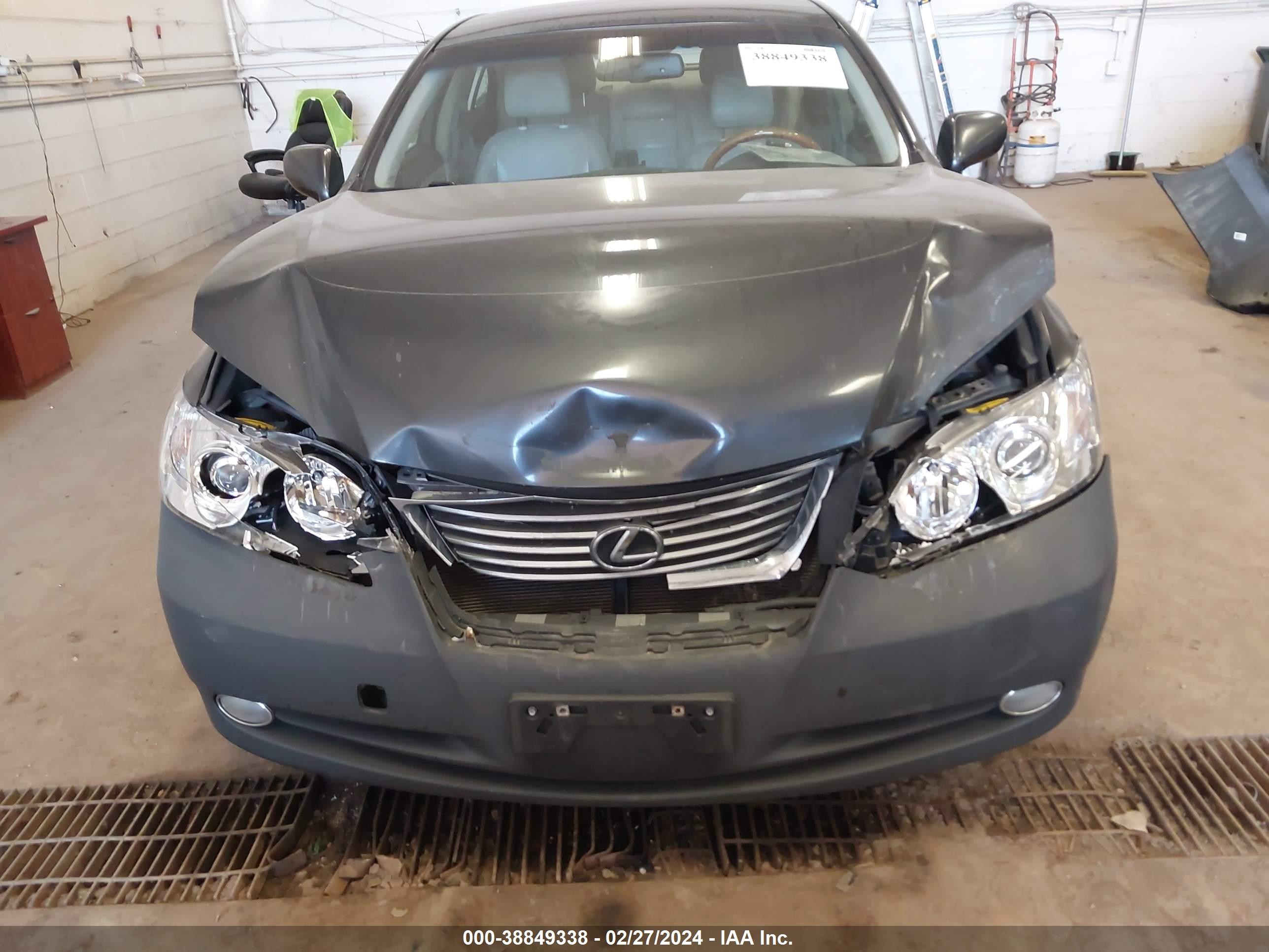 Photo 5 VIN: JTHBJ46G592304183 - LEXUS ES 