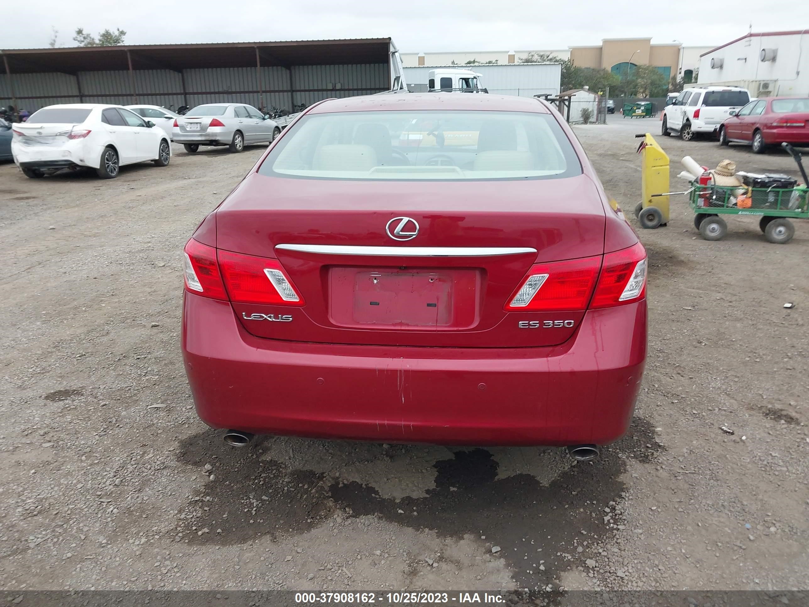 Photo 16 VIN: JTHBJ46G592339399 - LEXUS ES 