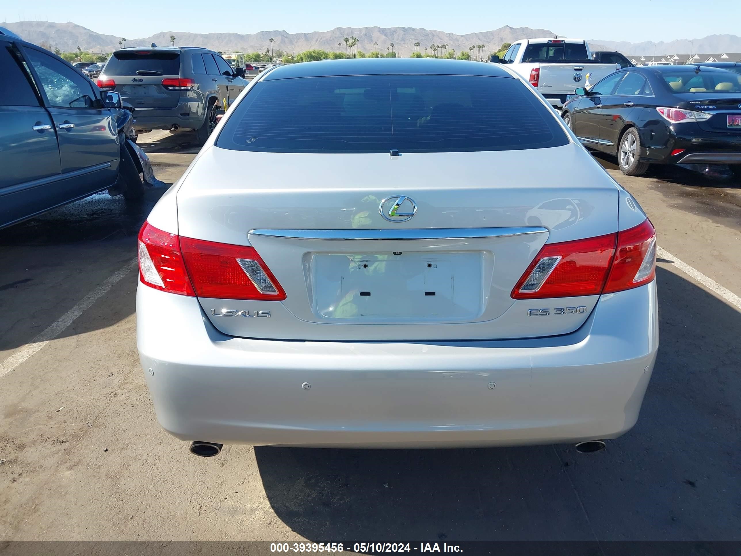 Photo 14 VIN: JTHBJ46G672029100 - LEXUS ES 