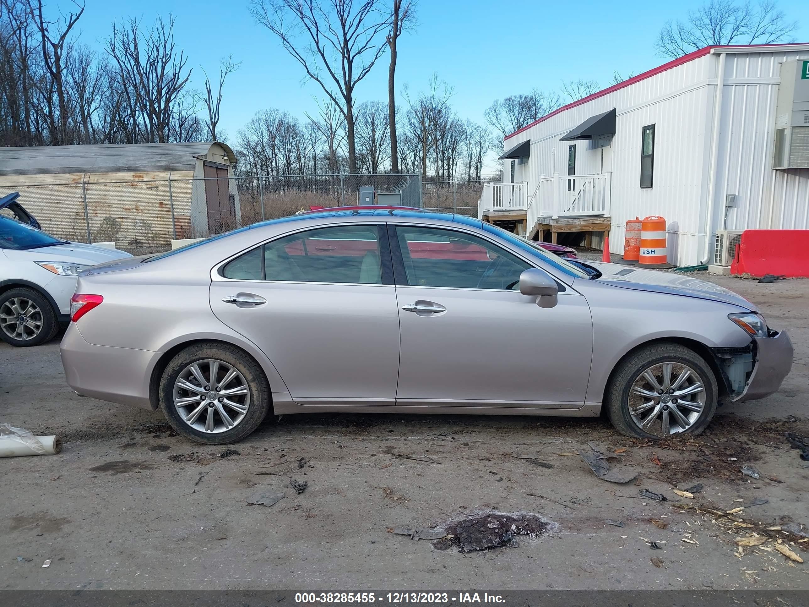 Photo 13 VIN: JTHBJ46G672074909 - LEXUS ES 