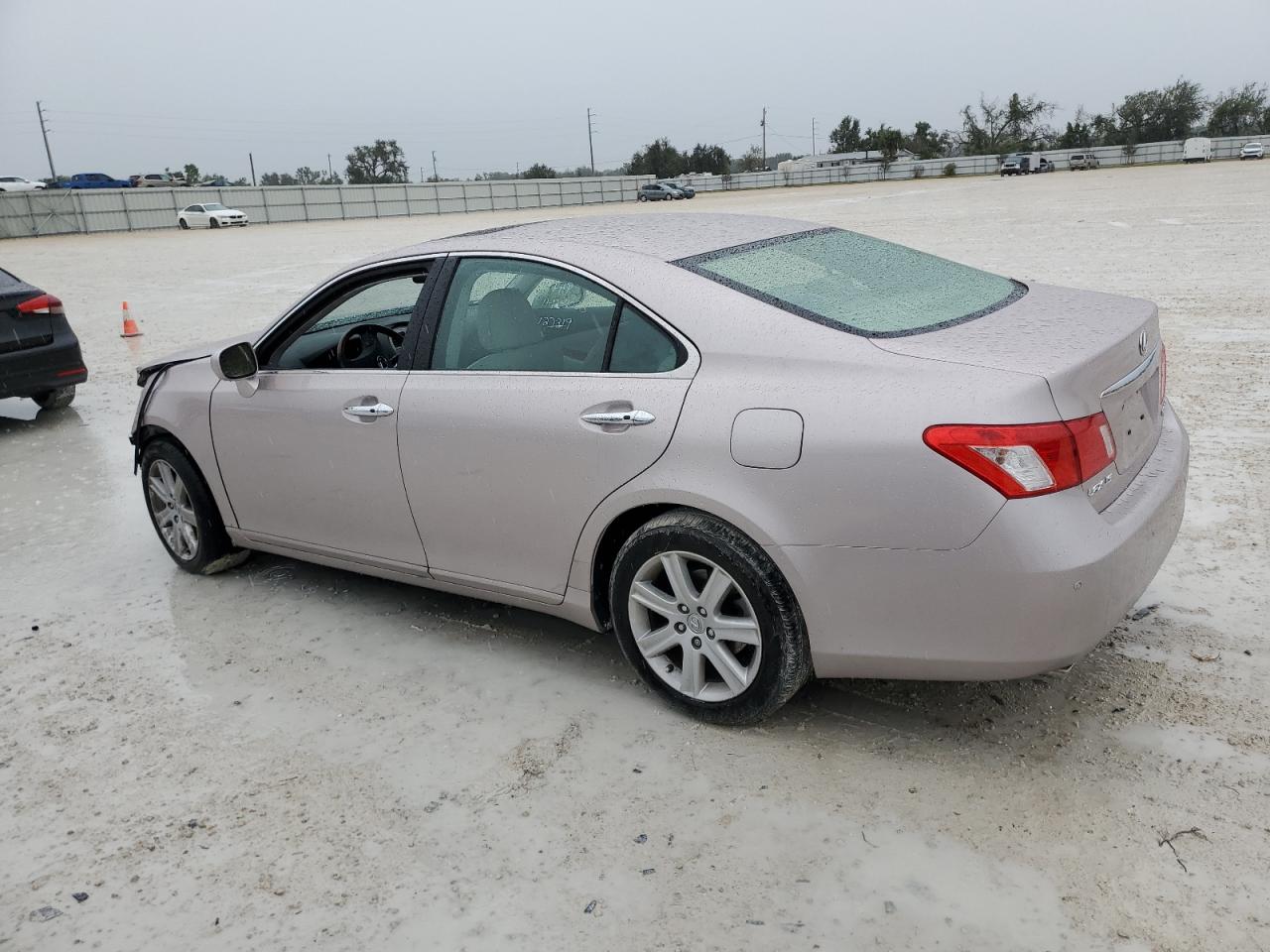 Photo 1 VIN: JTHBJ46G682161825 - LEXUS ES 