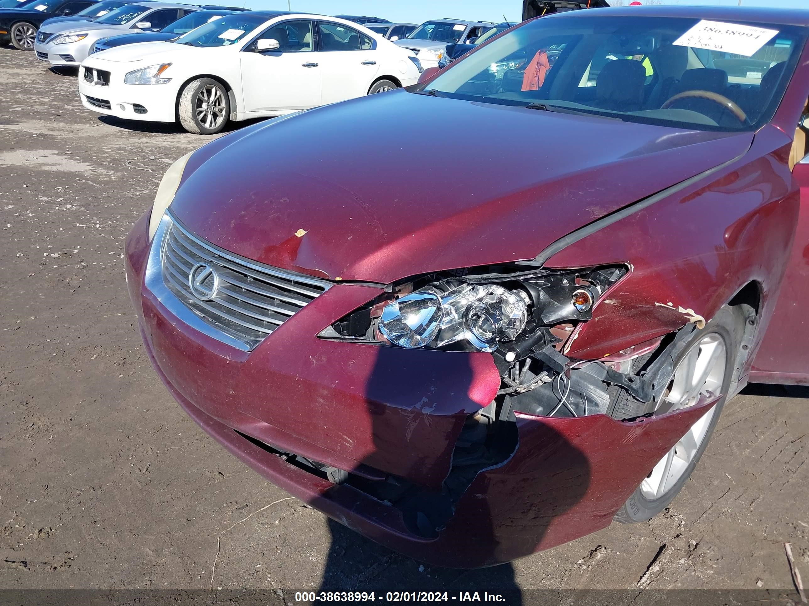 Photo 5 VIN: JTHBJ46G682226172 - LEXUS ES 