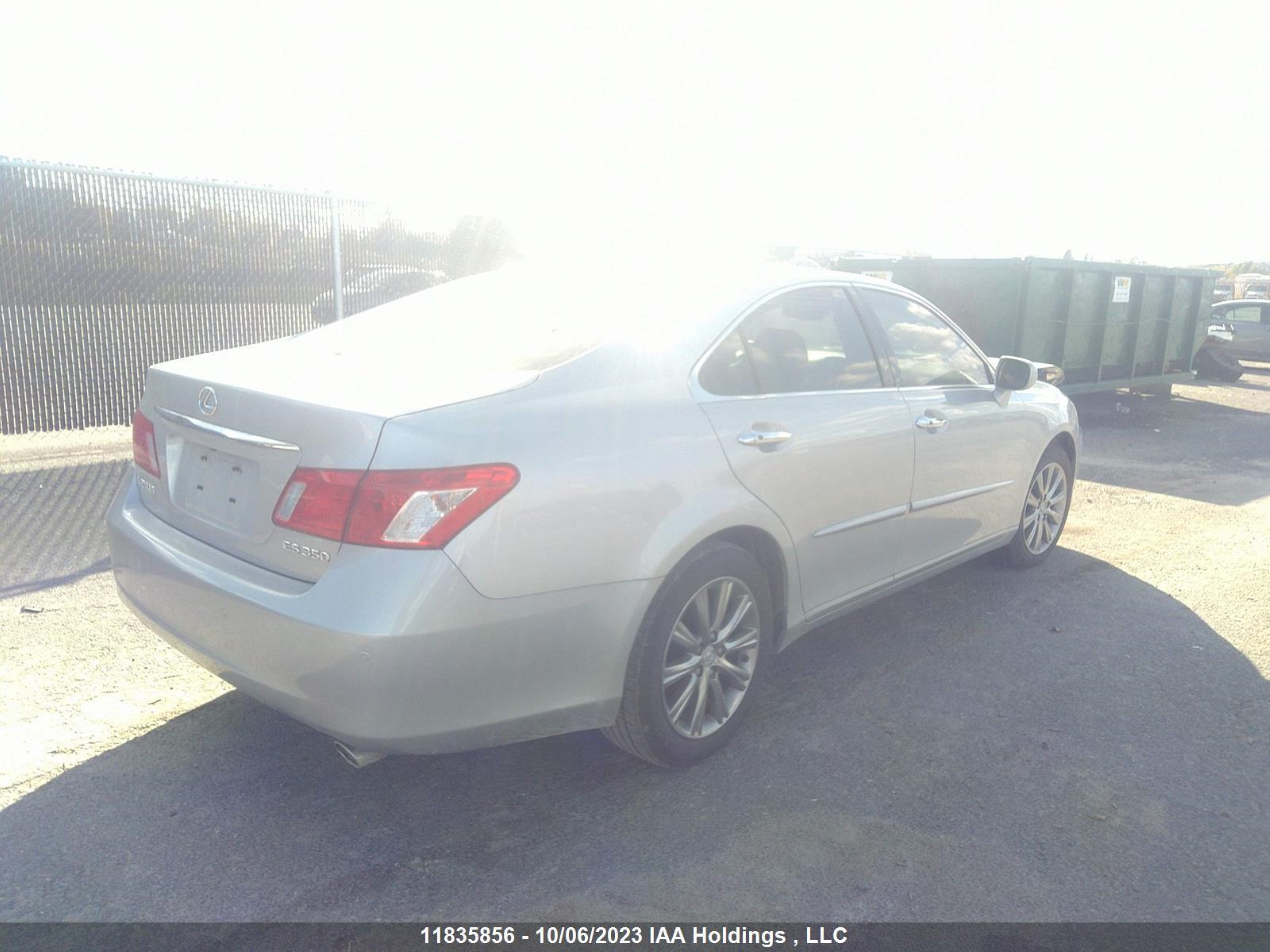 Photo 3 VIN: JTHBJ46G692312731 - LEXUS ES 