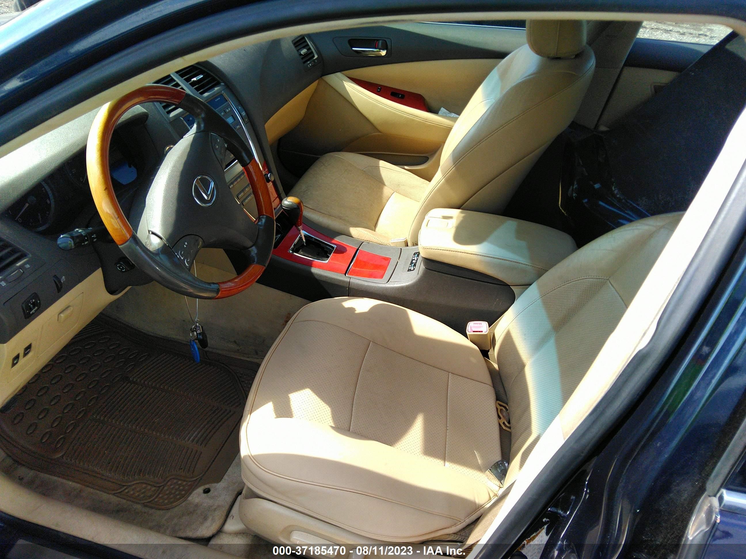 Photo 4 VIN: JTHBJ46G772012810 - LEXUS ES 