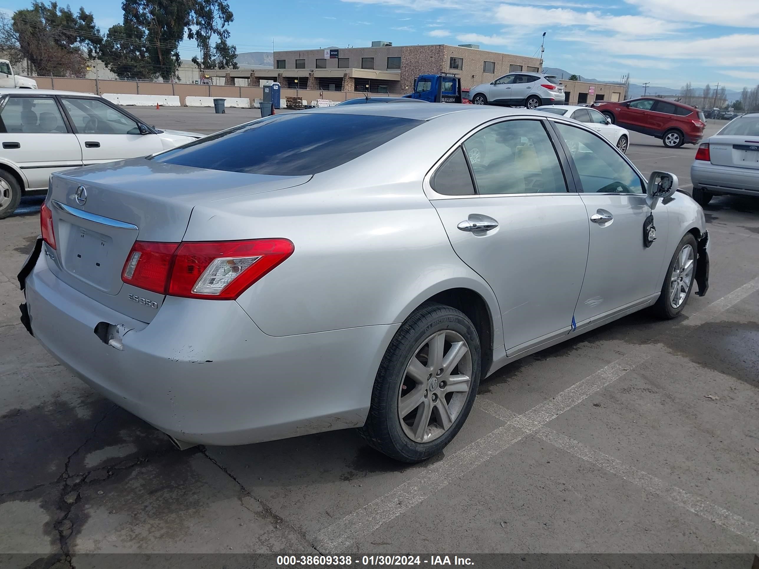 Photo 3 VIN: JTHBJ46G772013620 - LEXUS ES 