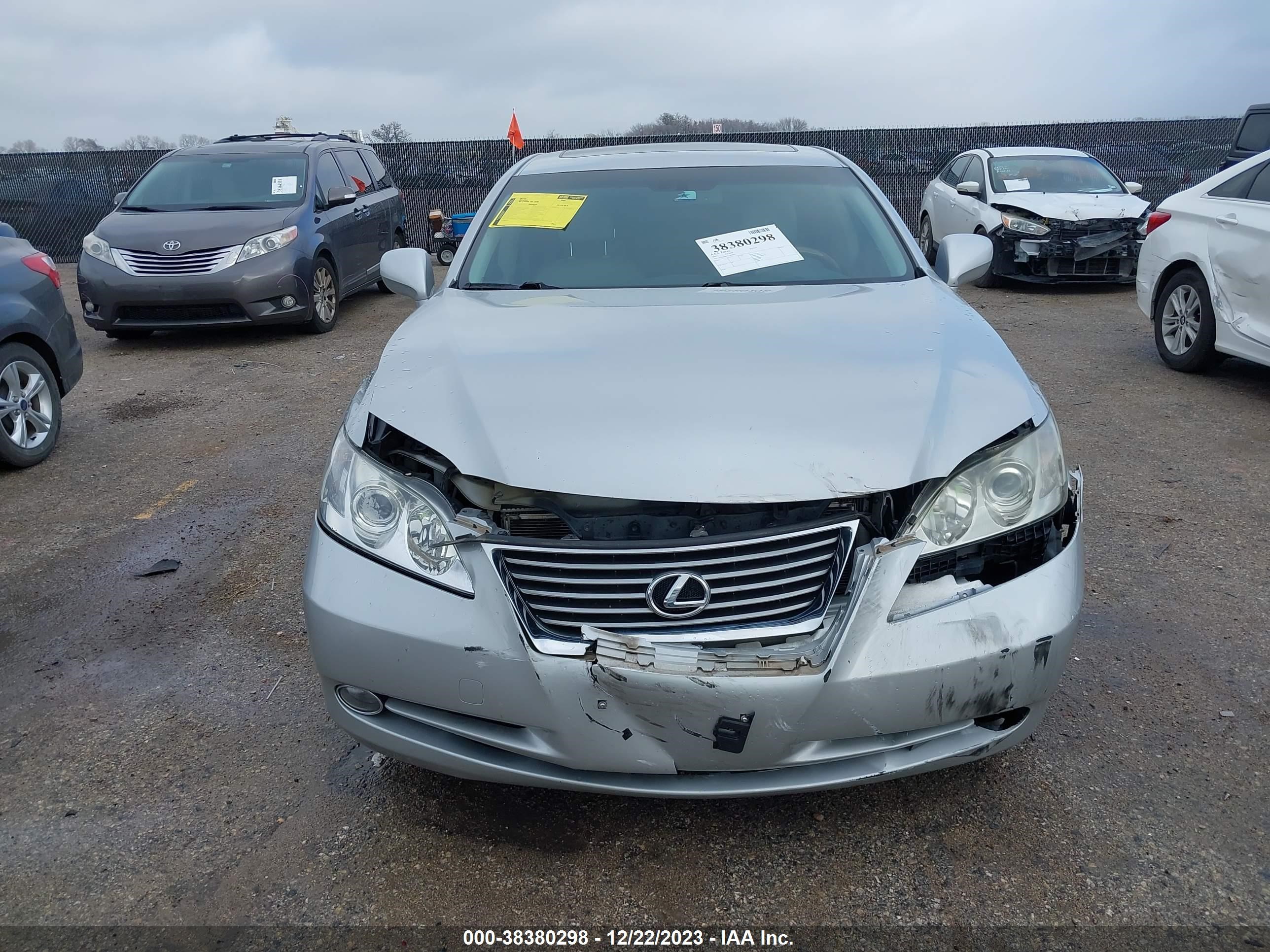 Photo 11 VIN: JTHBJ46G772082999 - LEXUS ES 