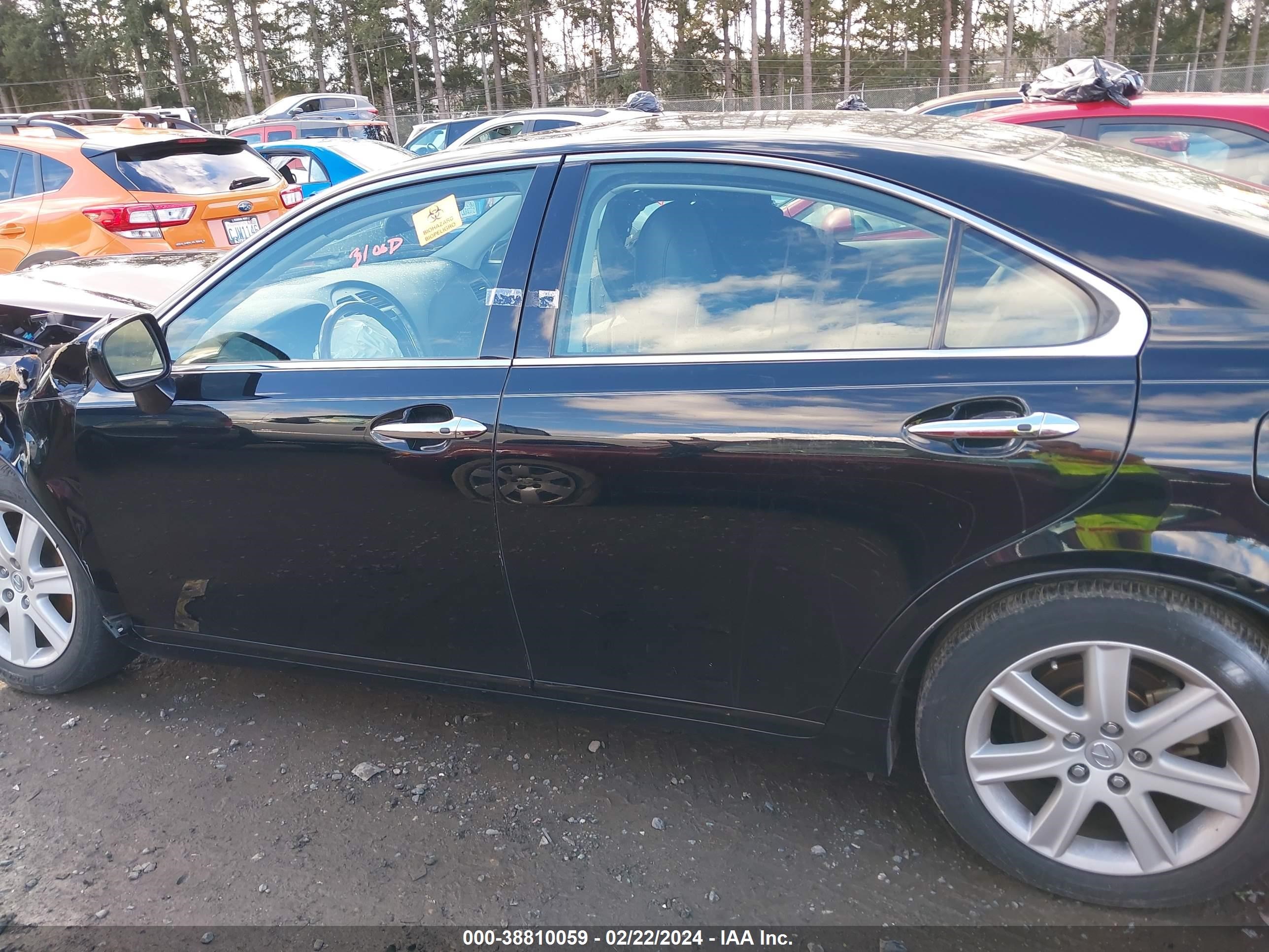 Photo 12 VIN: JTHBJ46G772086275 - LEXUS ES 