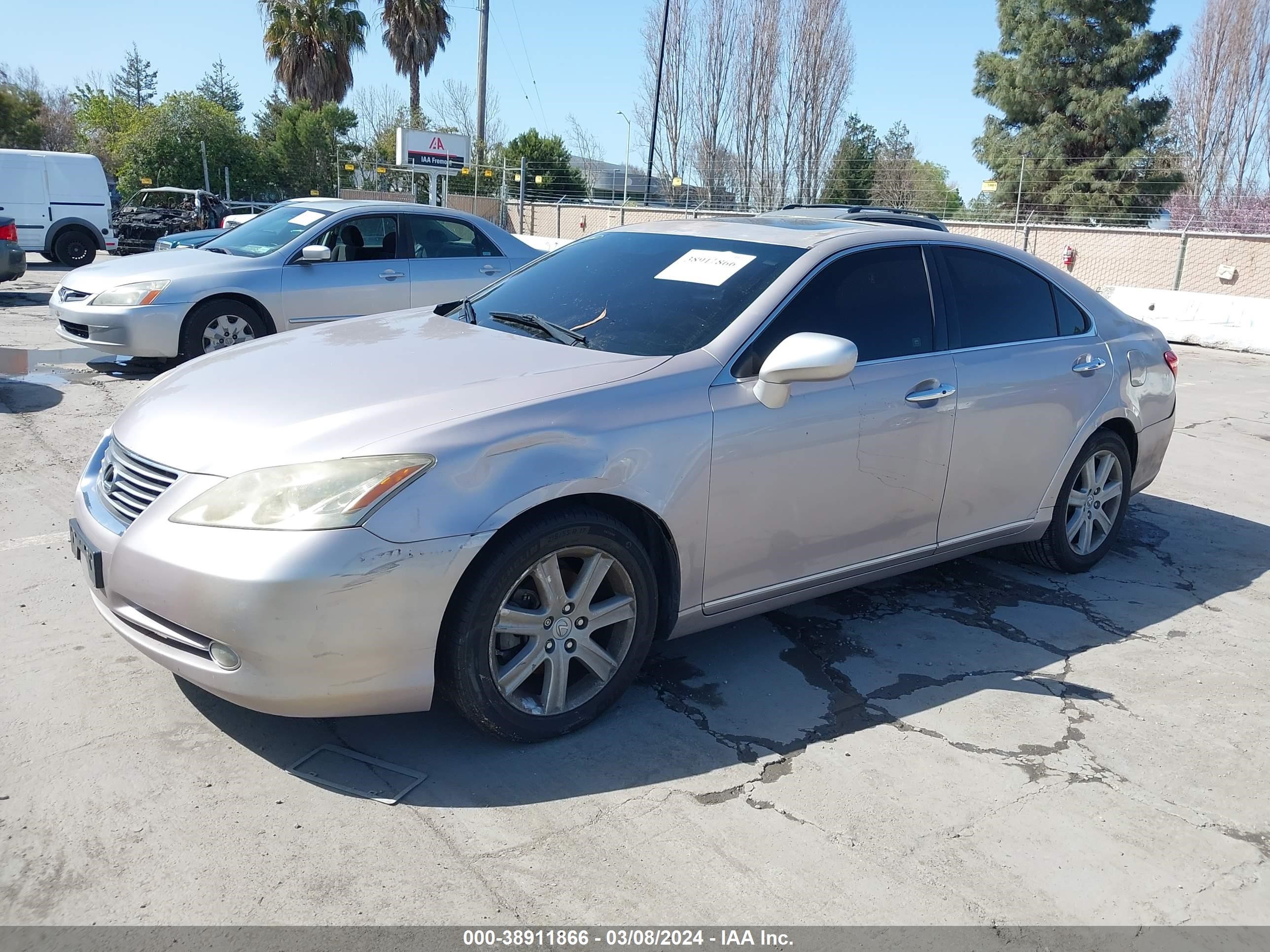 Photo 1 VIN: JTHBJ46G782162286 - LEXUS ES 