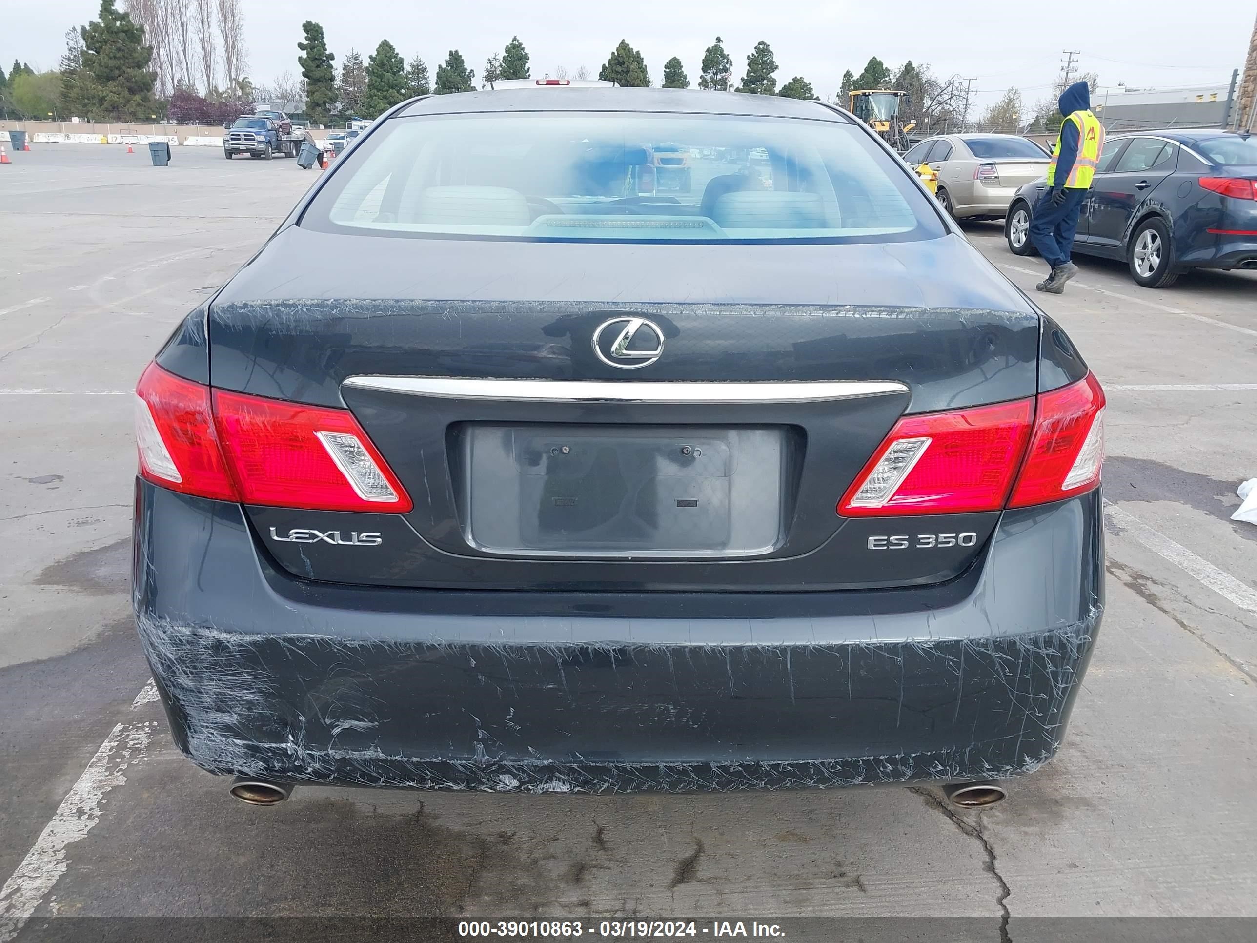 Photo 14 VIN: JTHBJ46G782183042 - LEXUS ES 