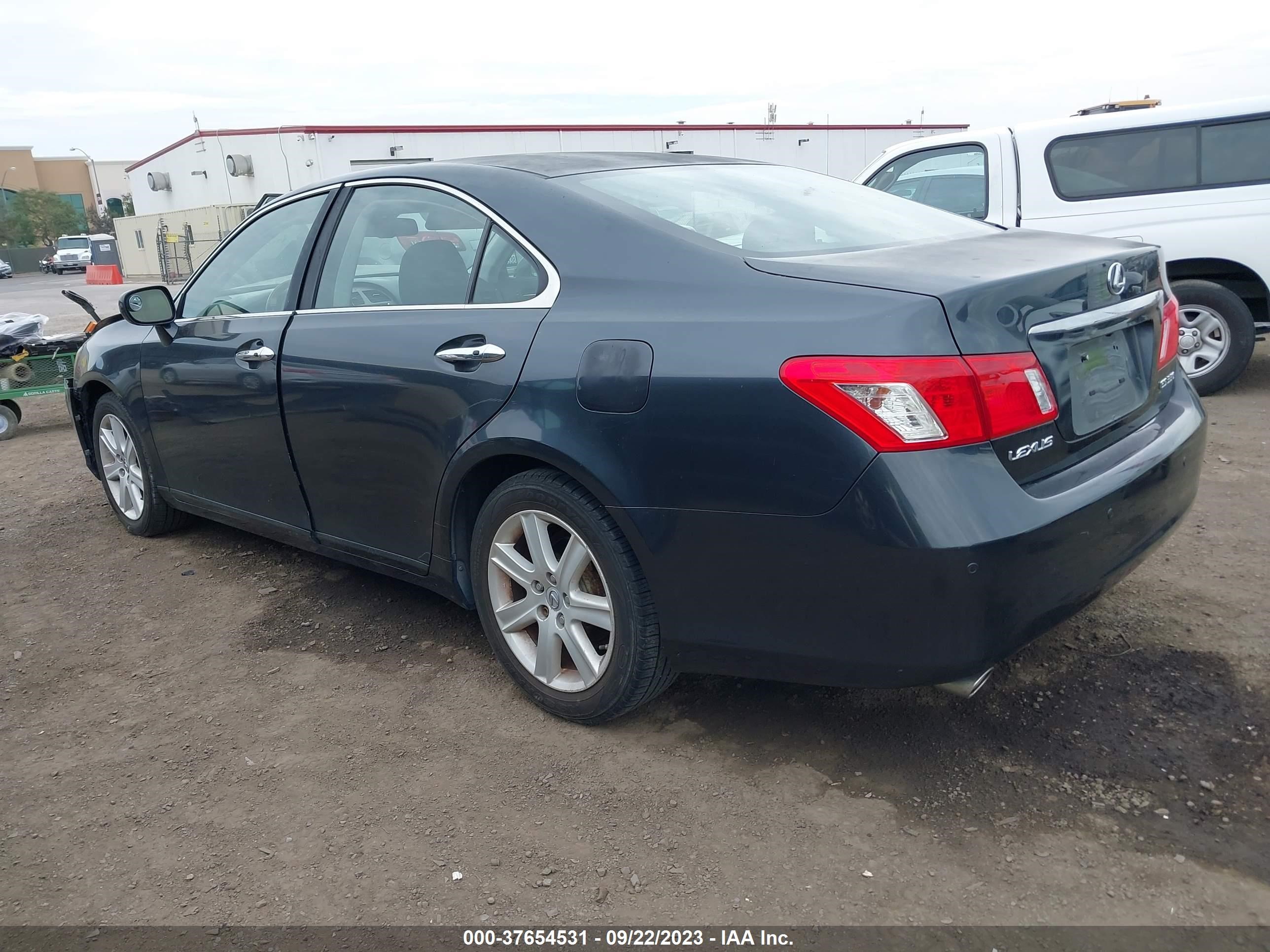 Photo 2 VIN: JTHBJ46G782261545 - LEXUS ES 