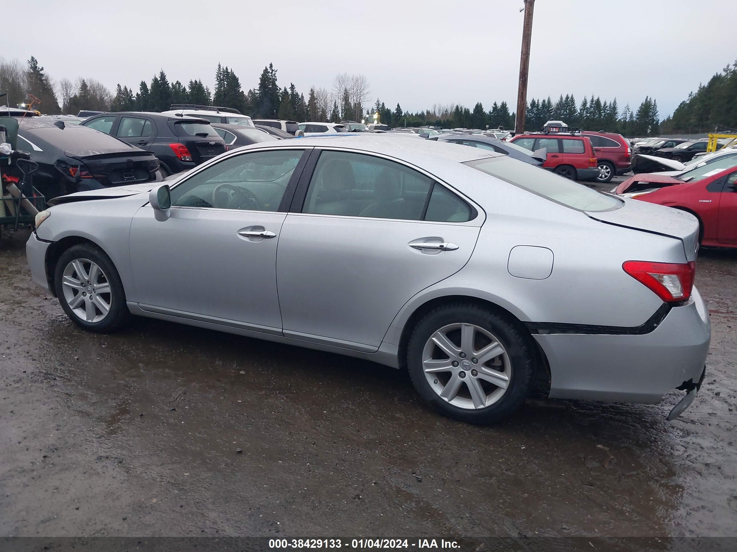 Photo 14 VIN: JTHBJ46G872010631 - LEXUS ES 