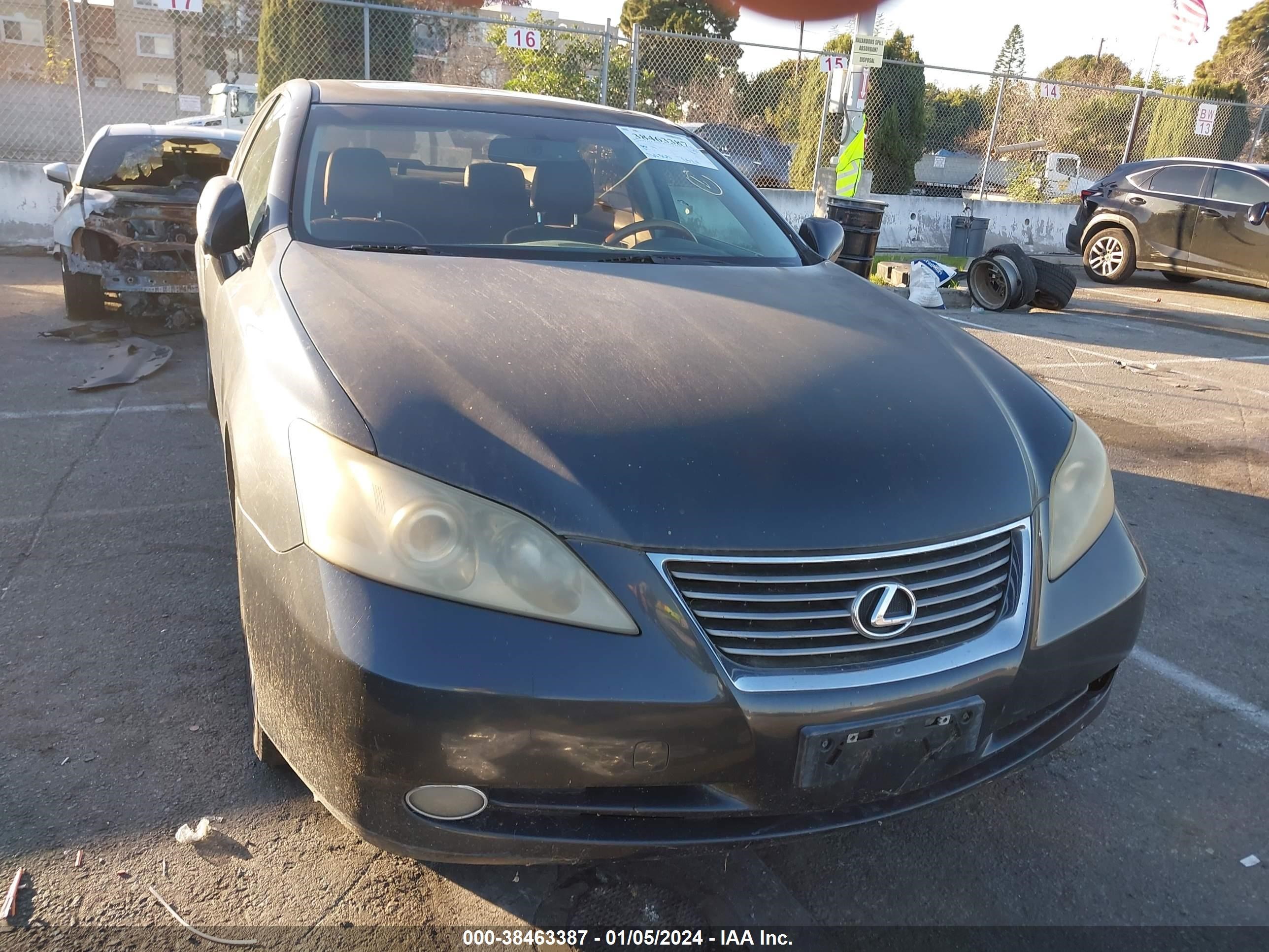 Photo 5 VIN: JTHBJ46G872040440 - LEXUS ES 