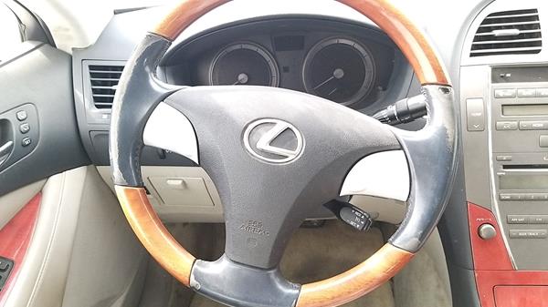 Photo 11 VIN: JTHBJ46G872051924 - LEXUS ES 350 