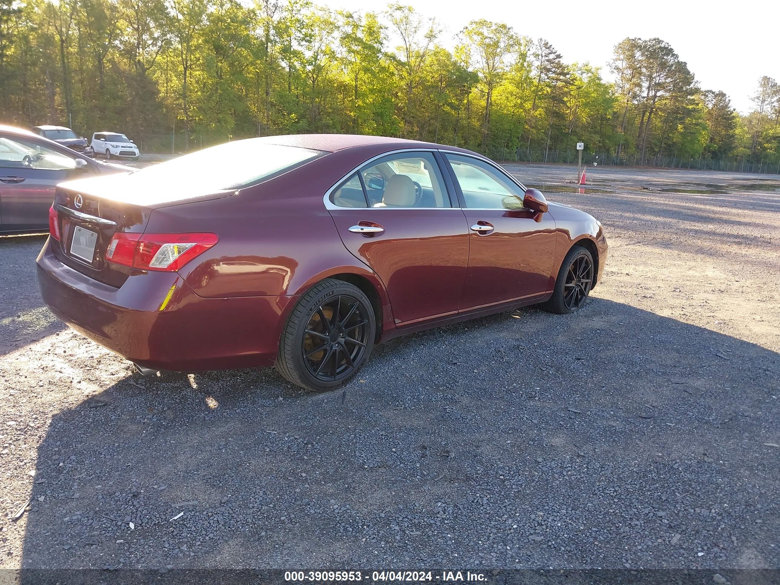 Photo 3 VIN: JTHBJ46G872068173 - LEXUS ES 