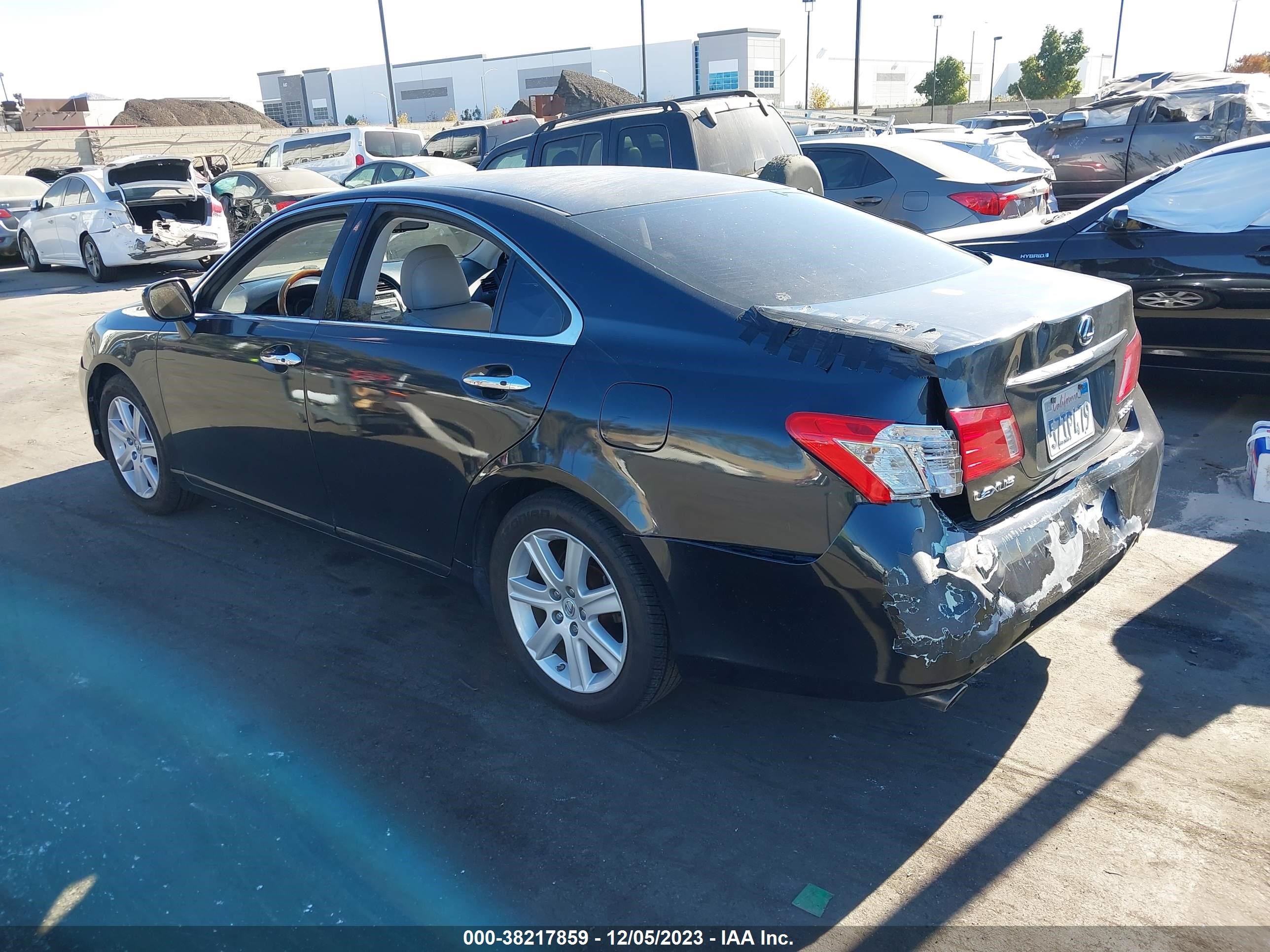 Photo 2 VIN: JTHBJ46G872126234 - LEXUS ES 