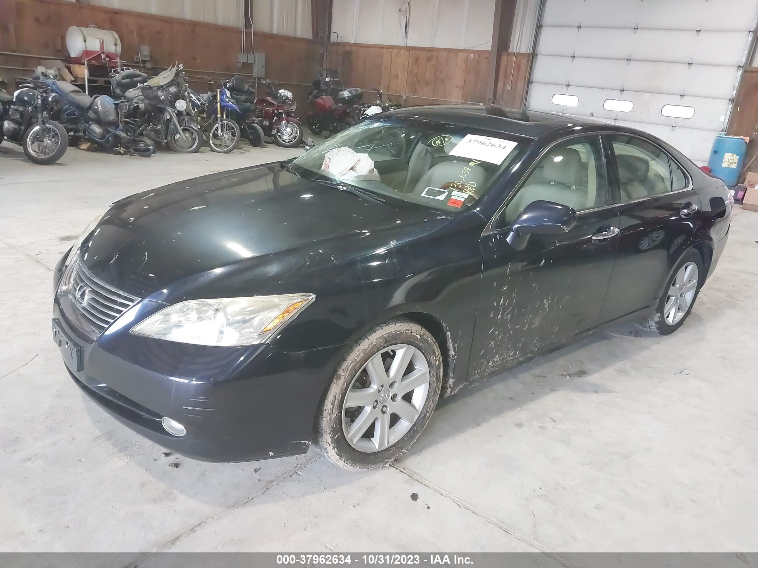 Photo 1 VIN: JTHBJ46G882168839 - LEXUS ES 