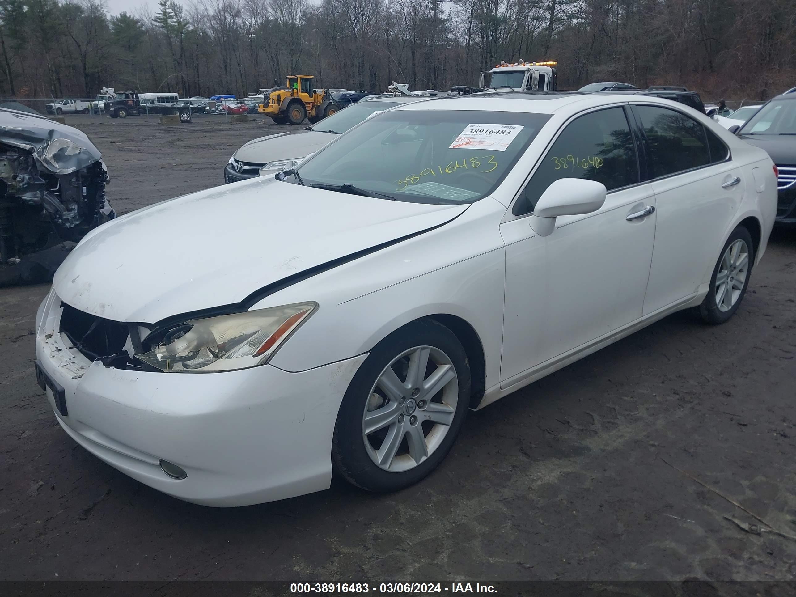 Photo 1 VIN: JTHBJ46G882194499 - LEXUS ES 