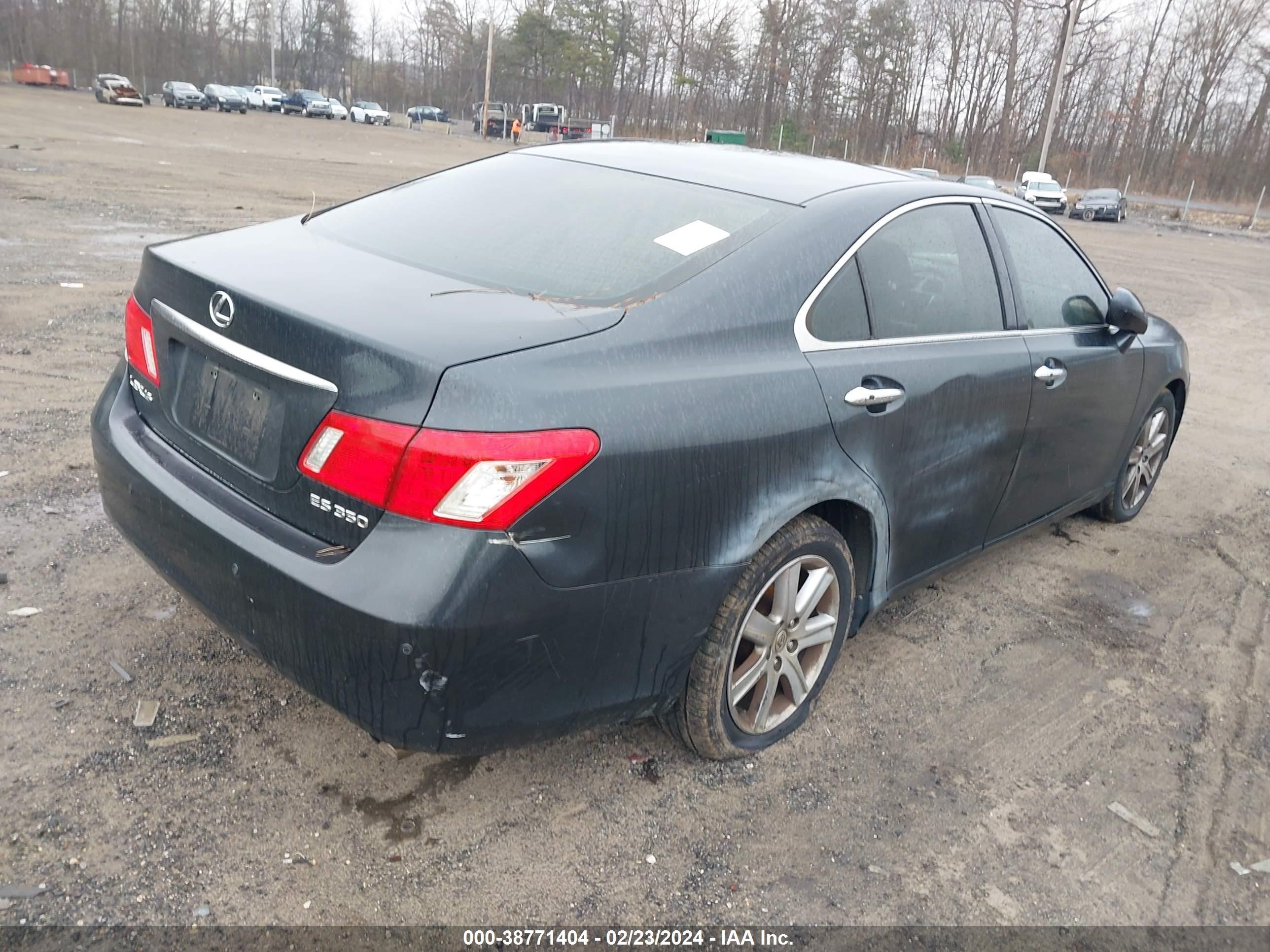 Photo 3 VIN: JTHBJ46G882247900 - LEXUS ES 