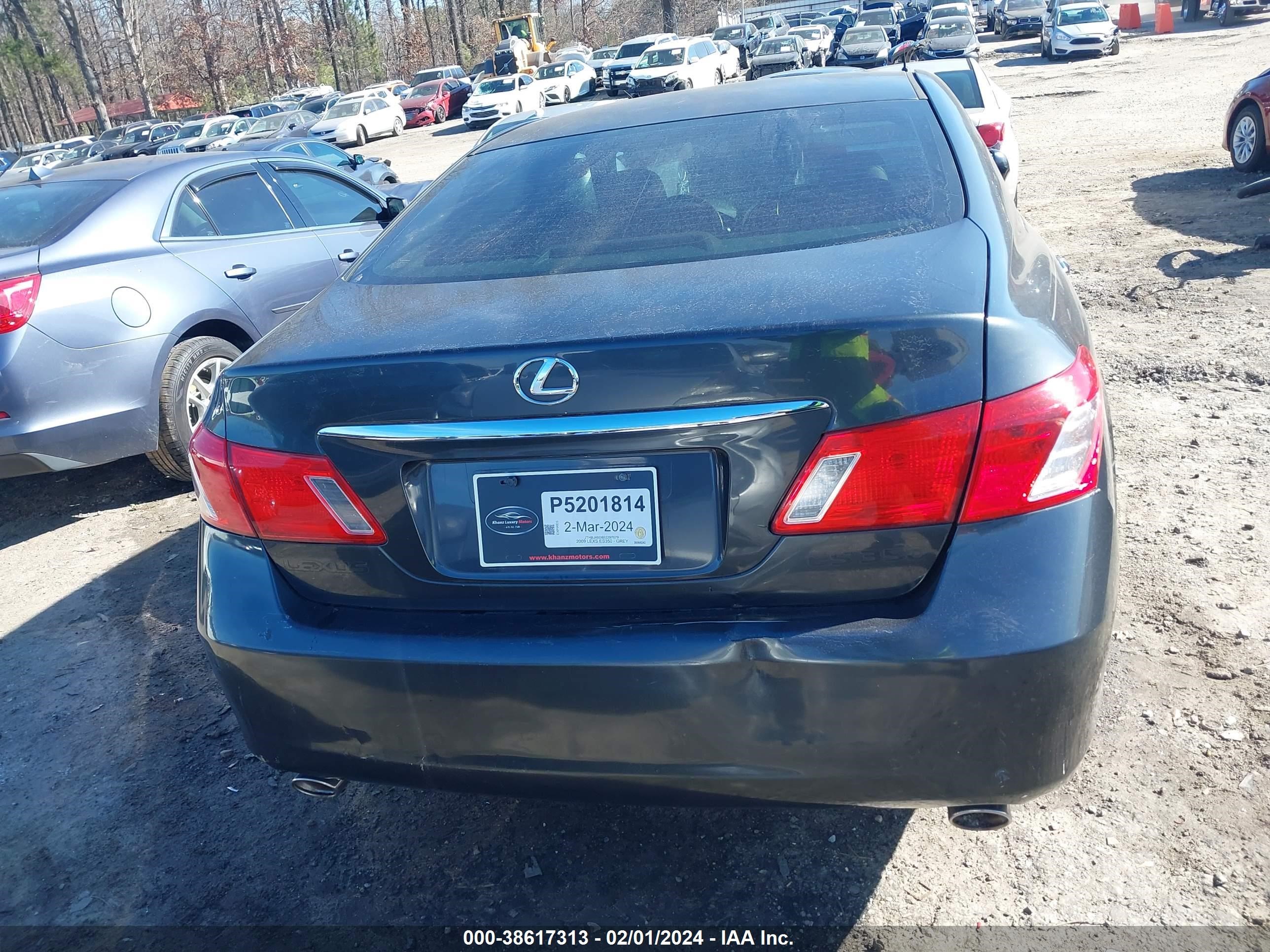 Photo 15 VIN: JTHBJ46G892297679 - LEXUS ES 