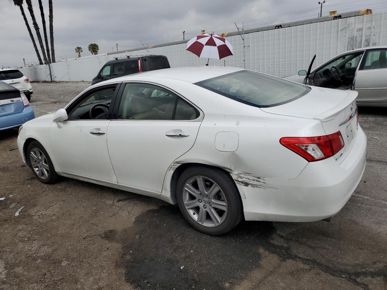 Photo 1 VIN: JTHBJ46G892318451 - LEXUS ES 