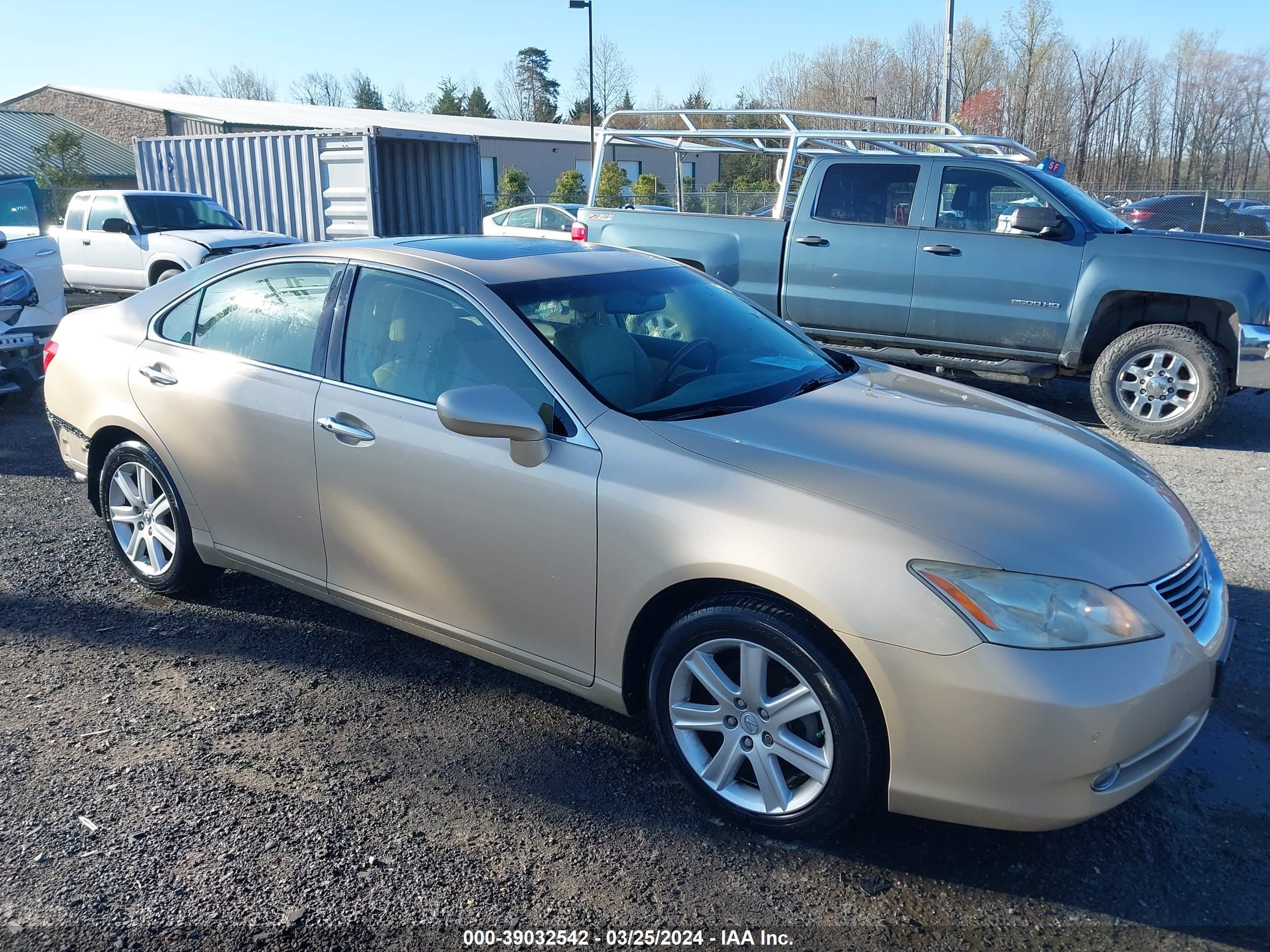 Photo 0 VIN: JTHBJ46G892319034 - LEXUS ES 