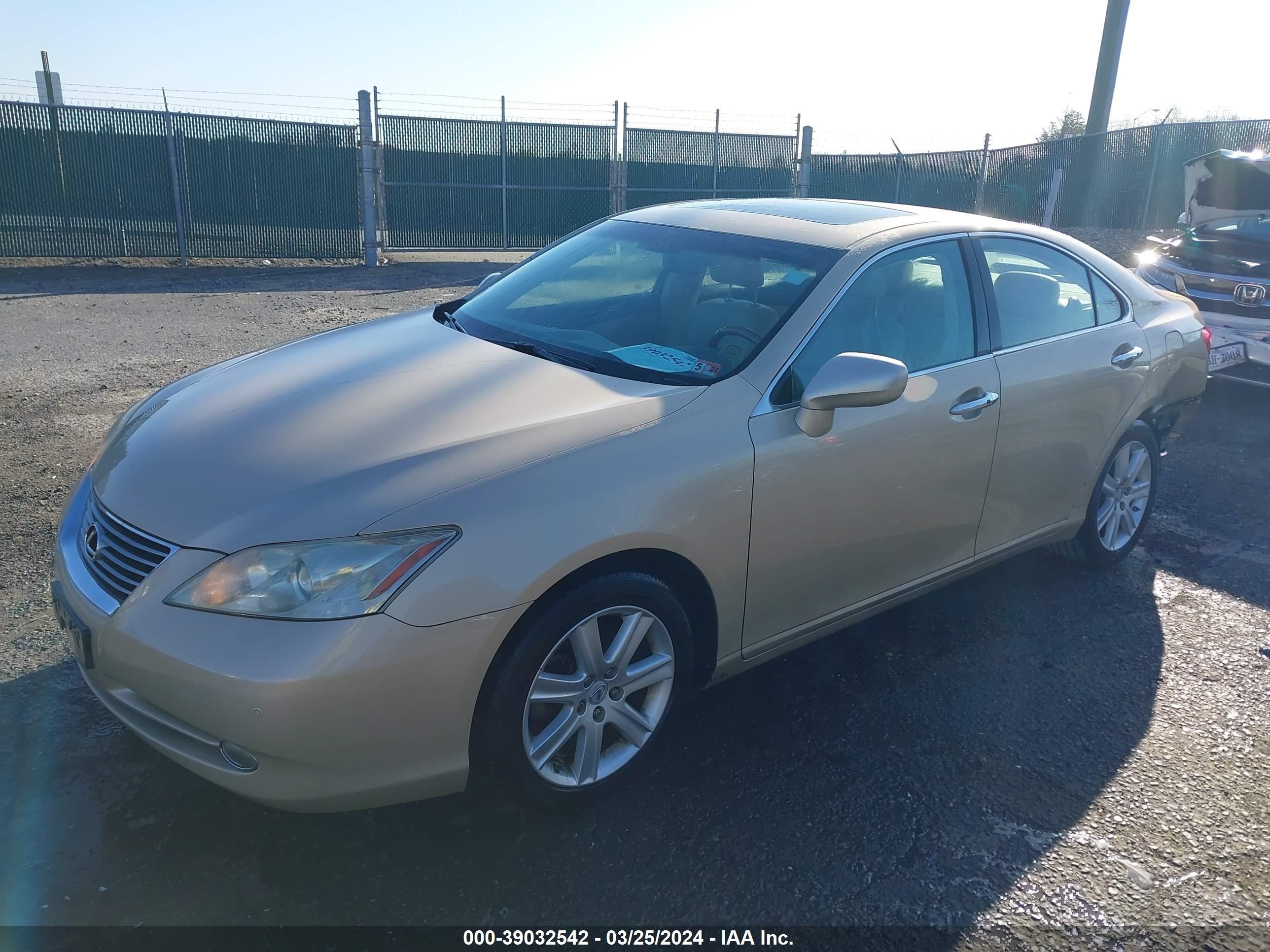 Photo 1 VIN: JTHBJ46G892319034 - LEXUS ES 