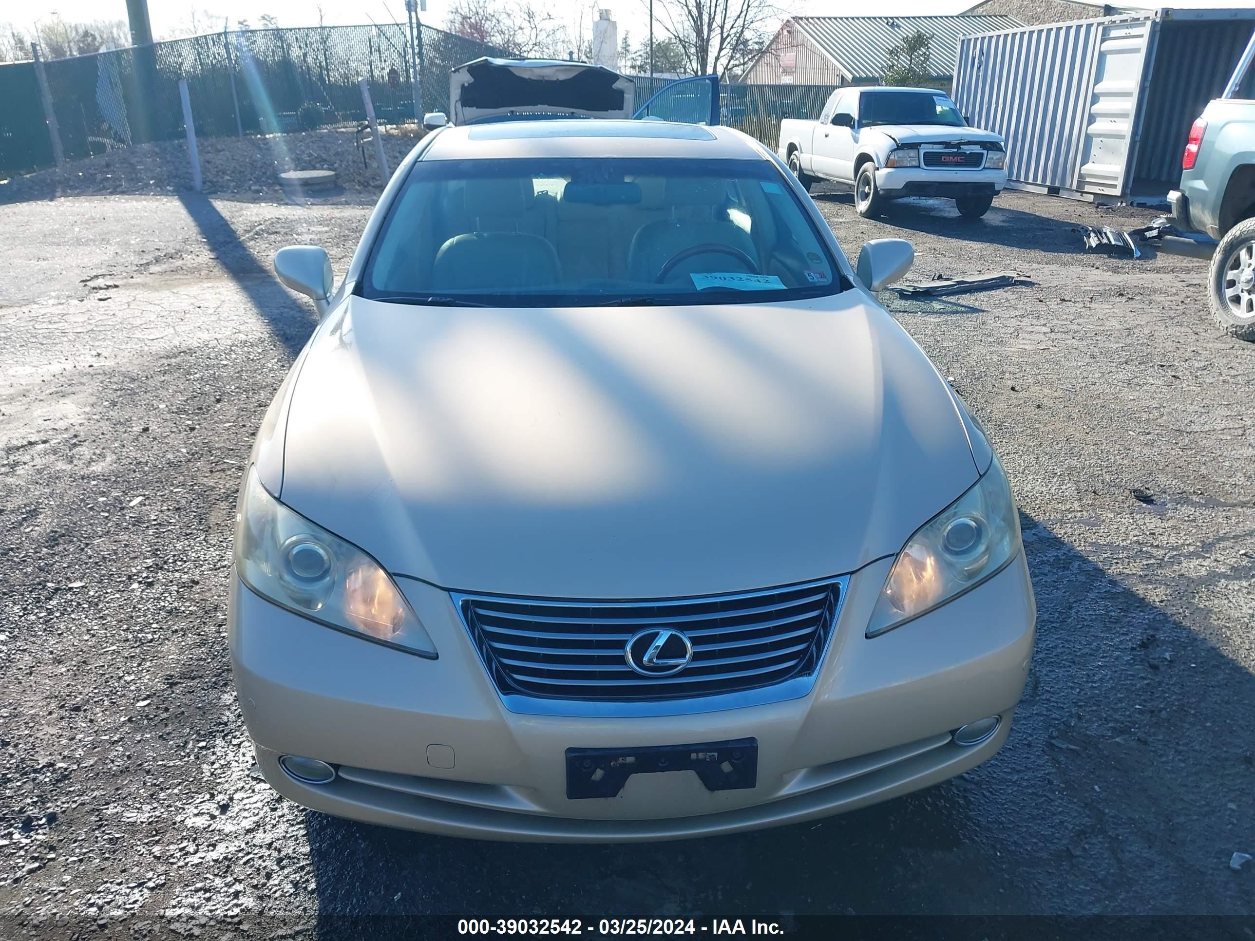 Photo 11 VIN: JTHBJ46G892319034 - LEXUS ES 