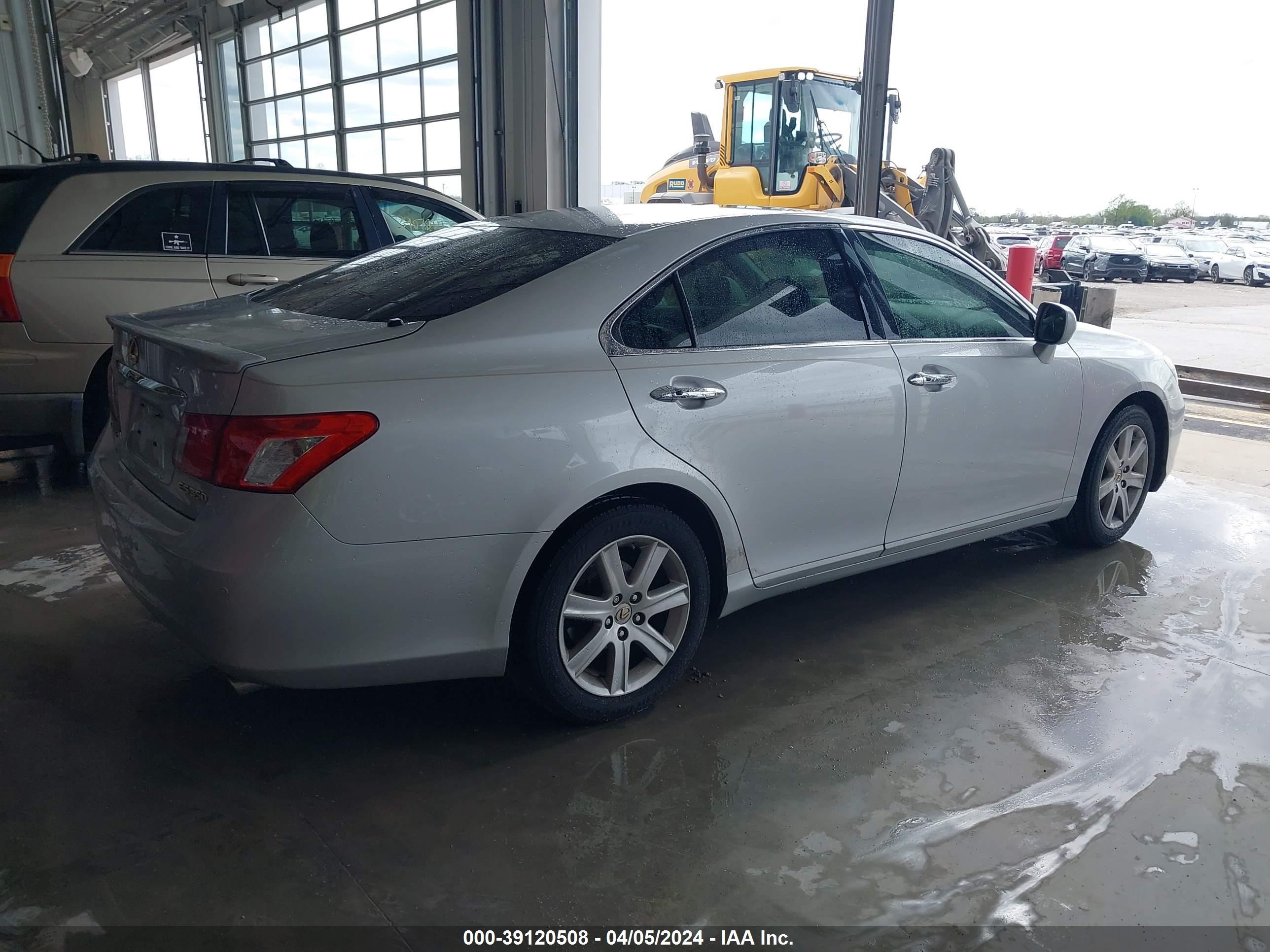 Photo 3 VIN: JTHBJ46G972010976 - LEXUS ES 