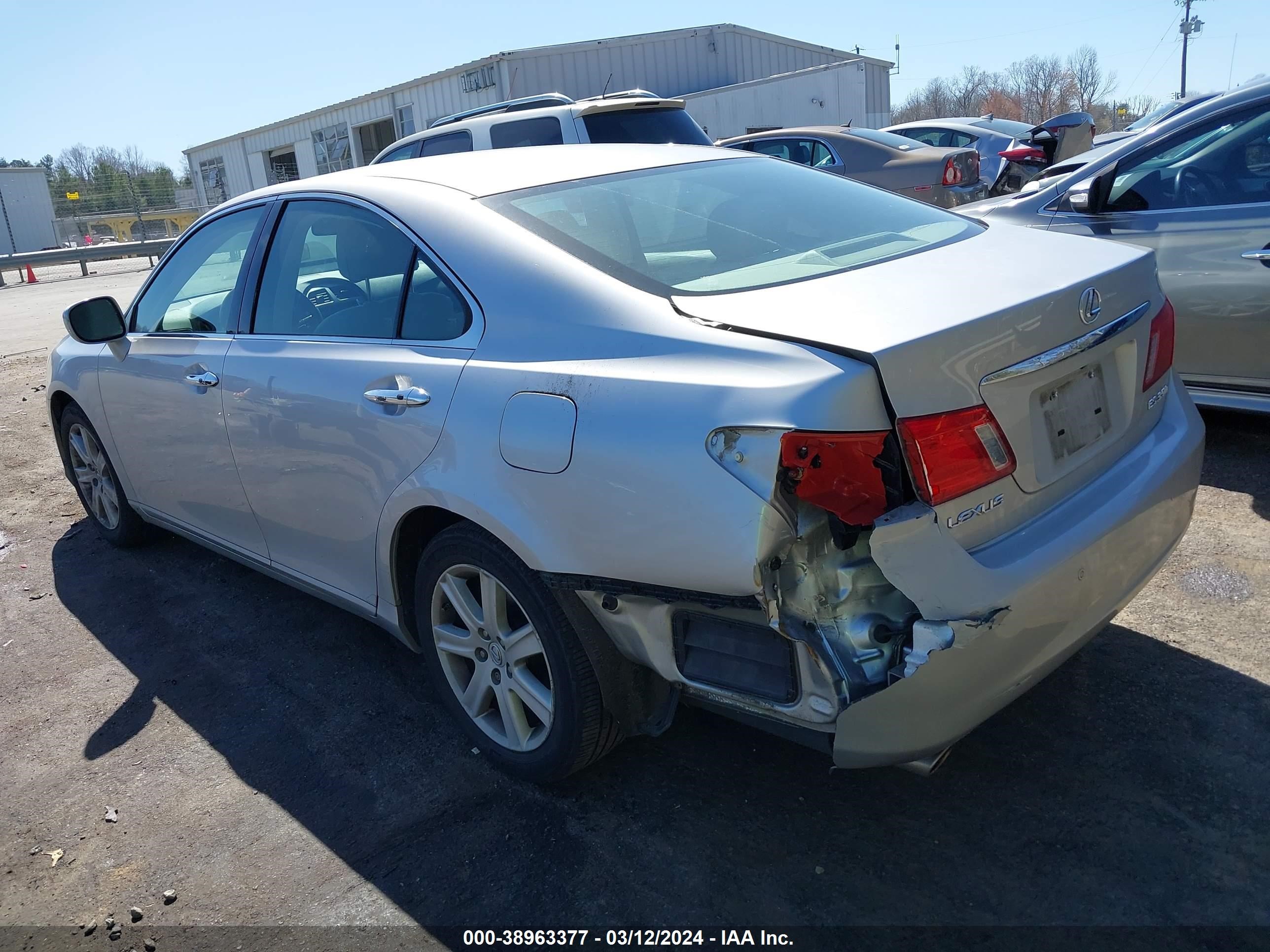 Photo 2 VIN: JTHBJ46G972020777 - LEXUS ES 